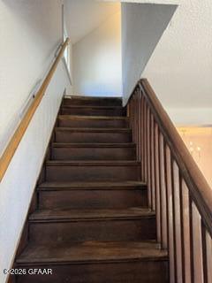 520 8TH Street N