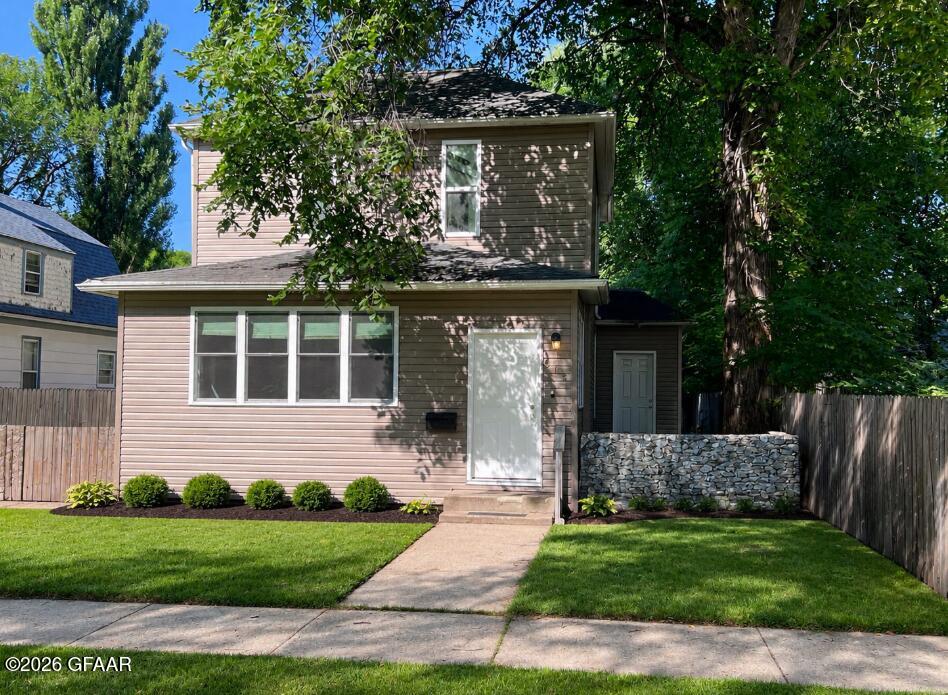 518 WALNUT Street