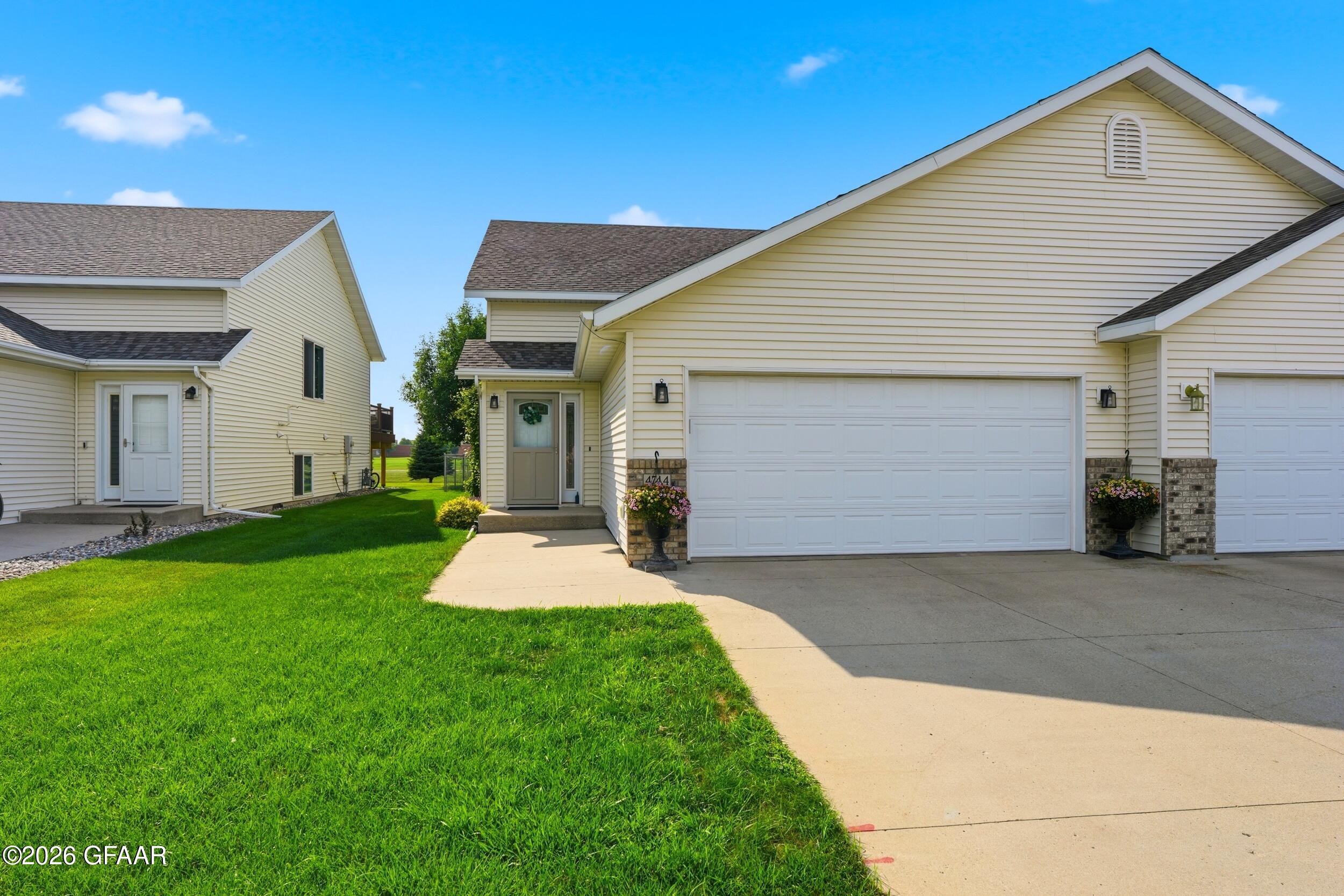 4744 CURRAN Court