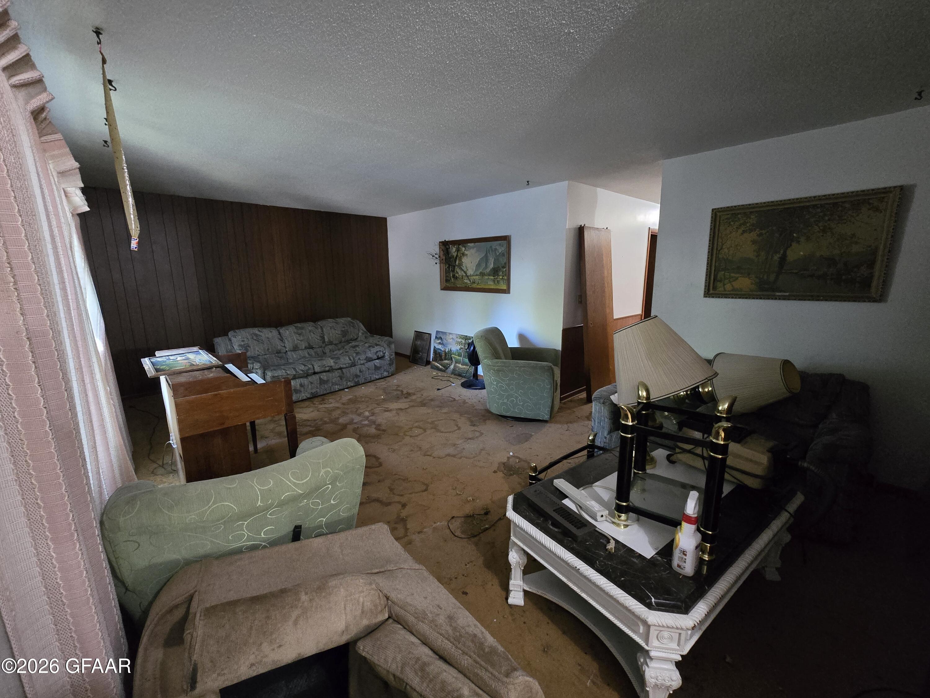 1702 20TH Avenue S