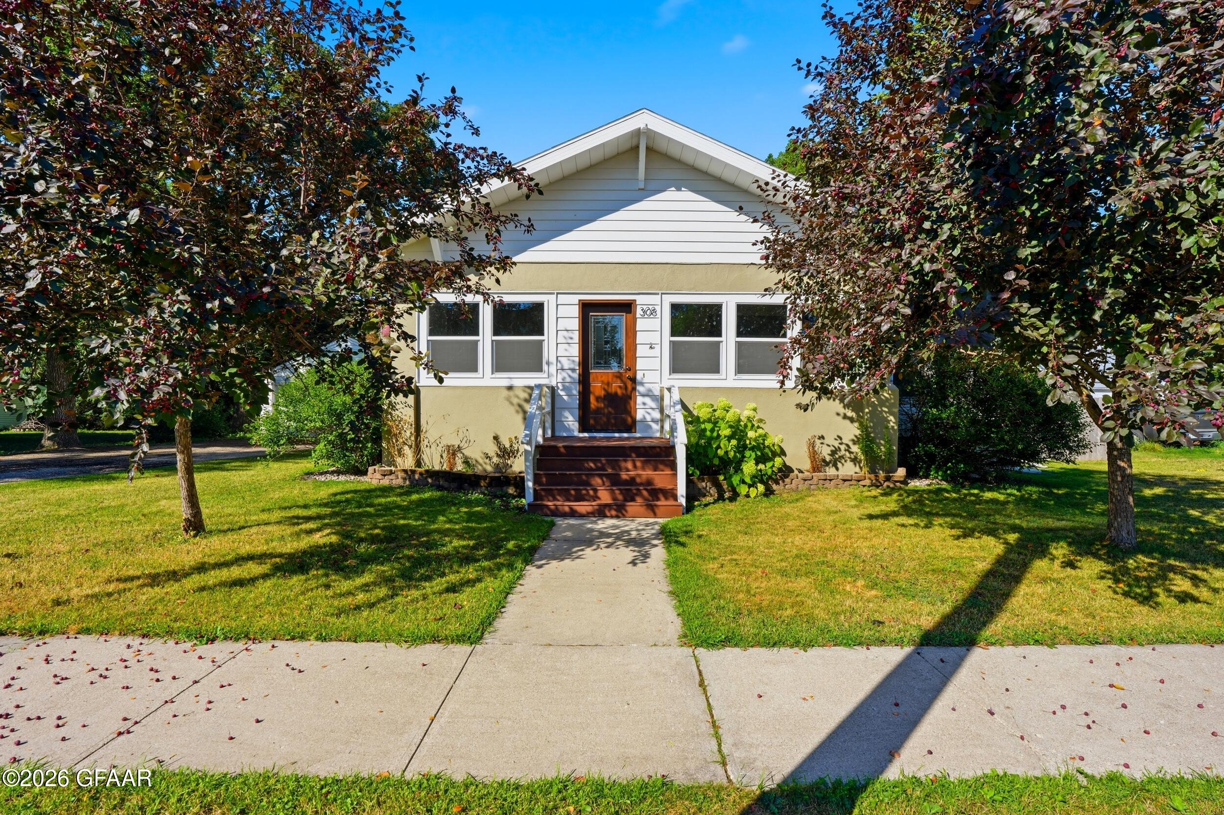 308 2ND Street S