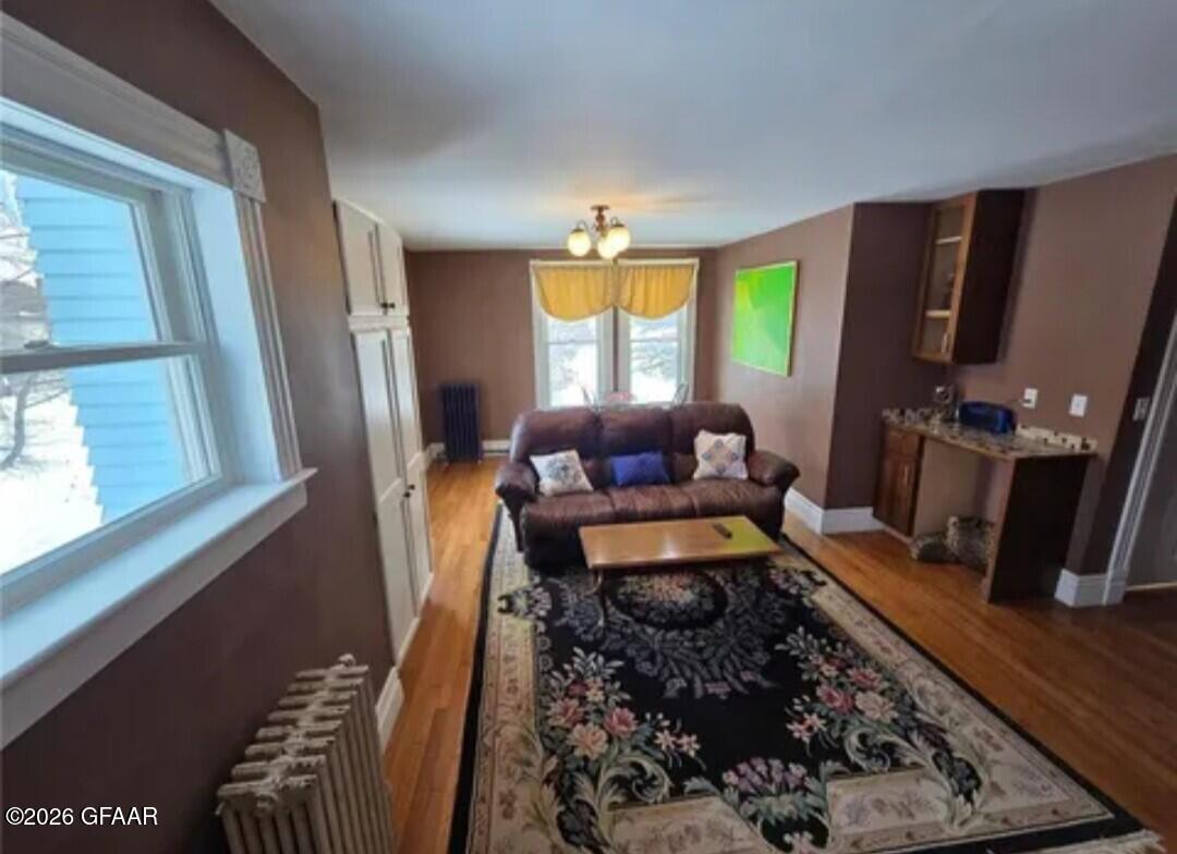21 3RD Street E