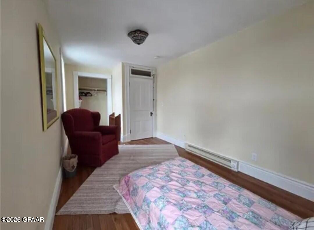 21 3RD Street E