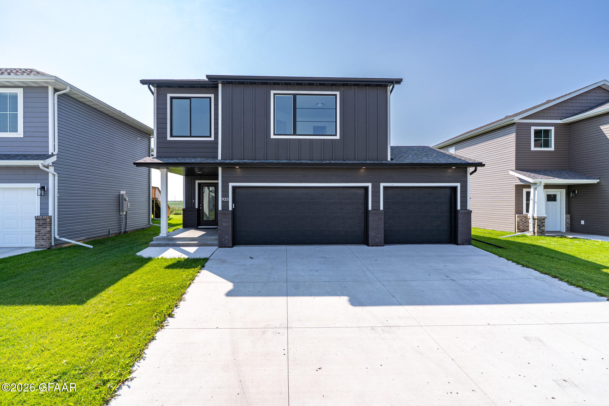 935 DAVID Drive