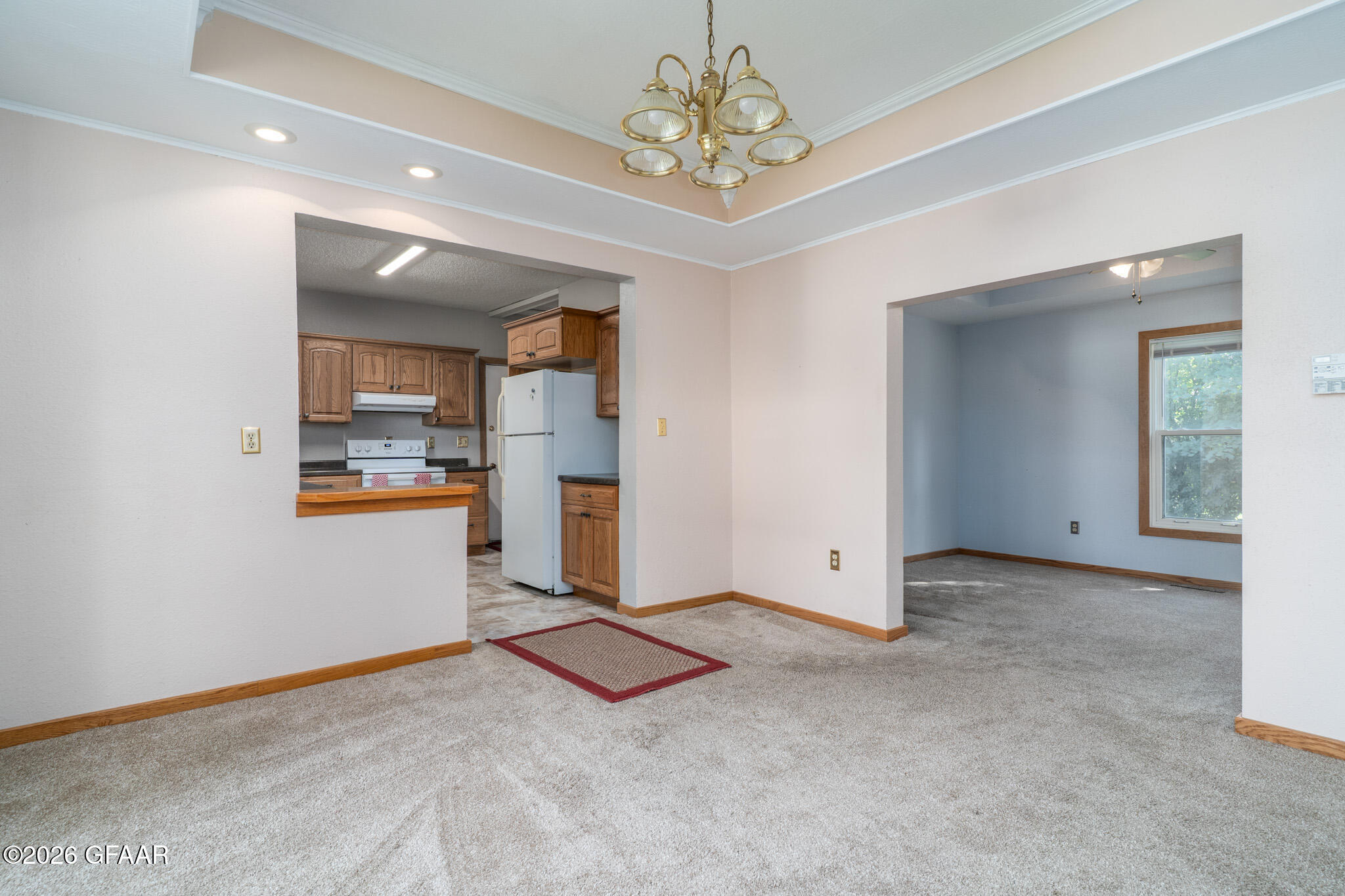 323 4TH Street