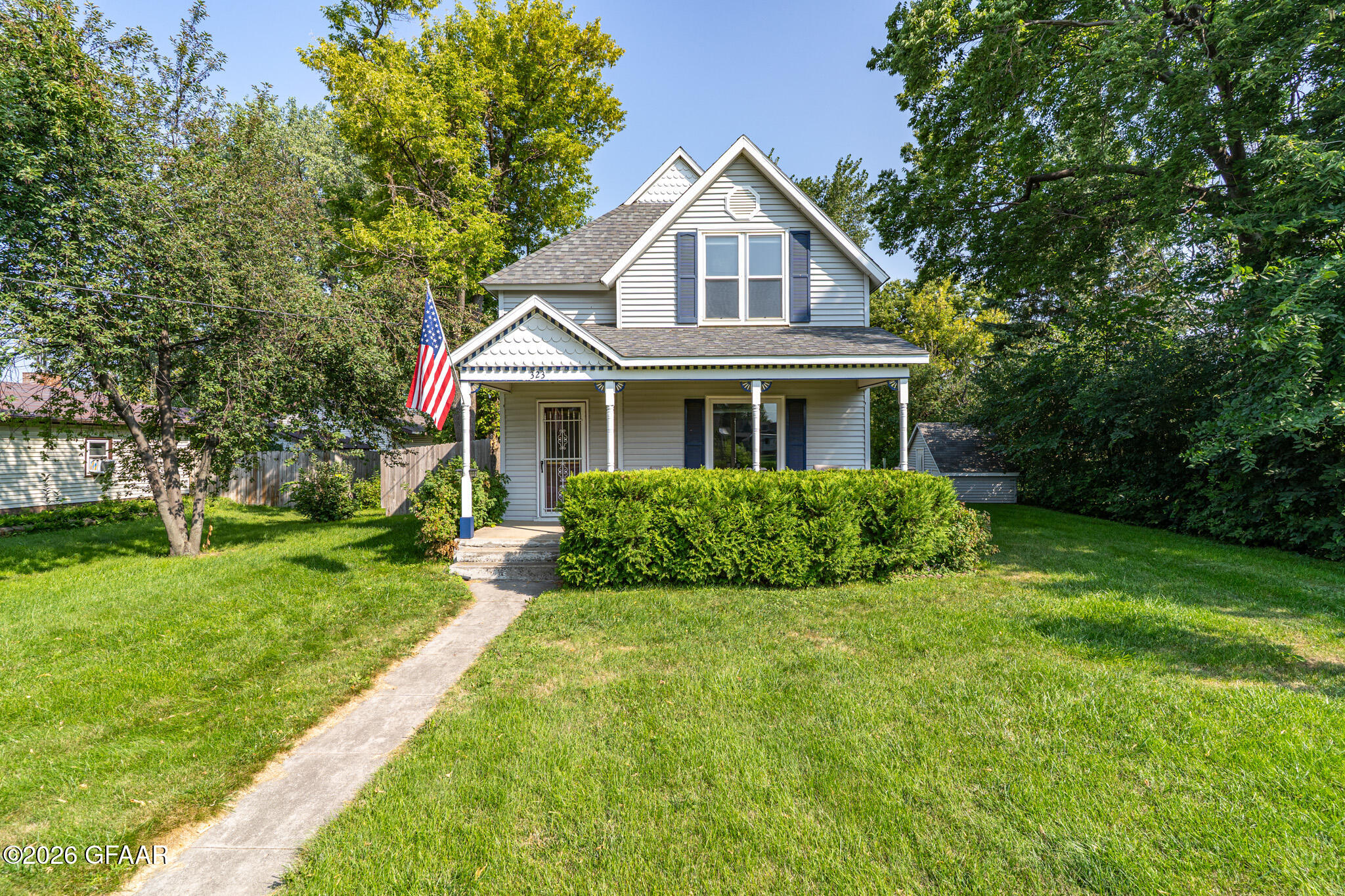 323 4TH Street