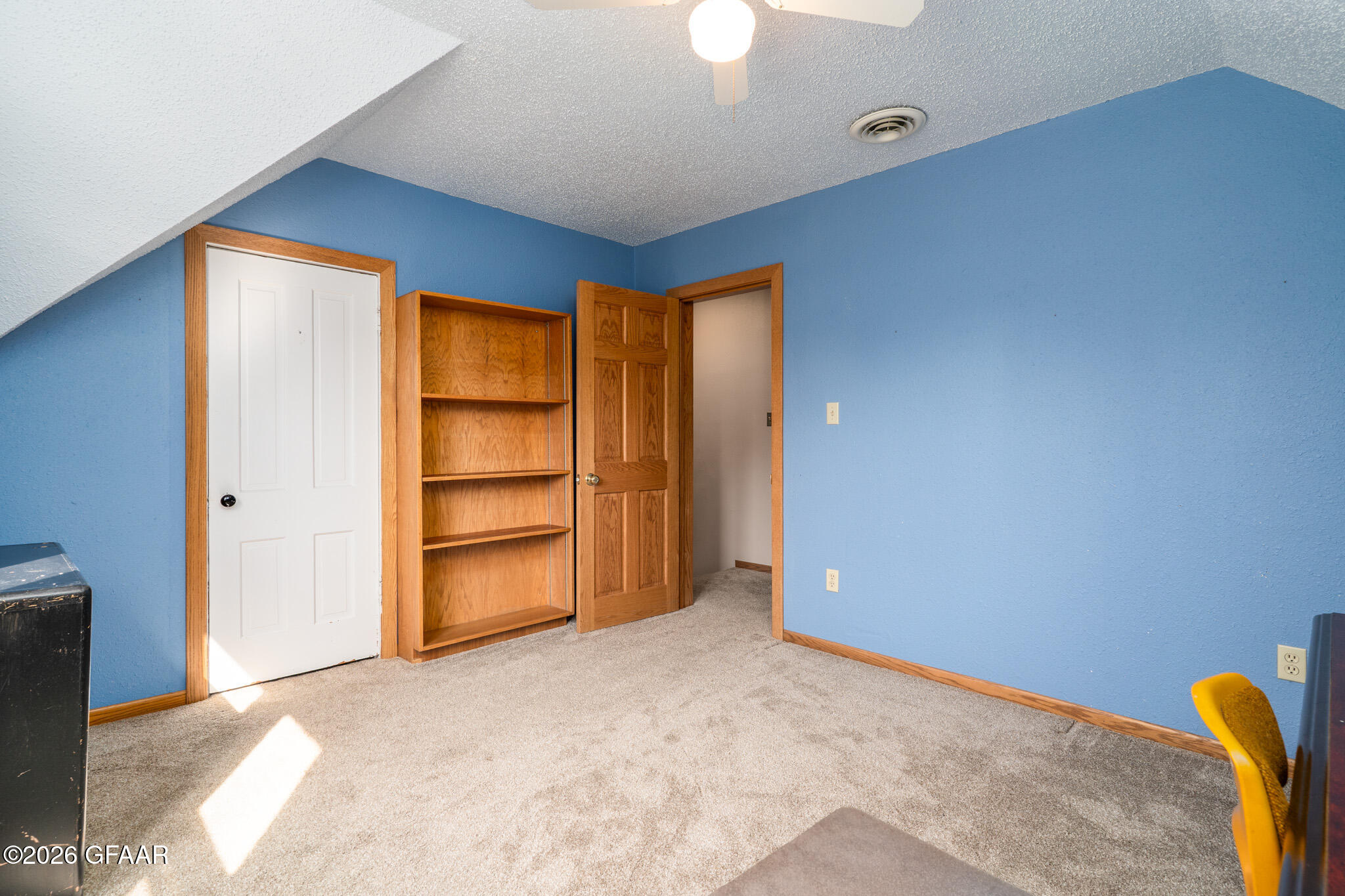 323 4TH Street