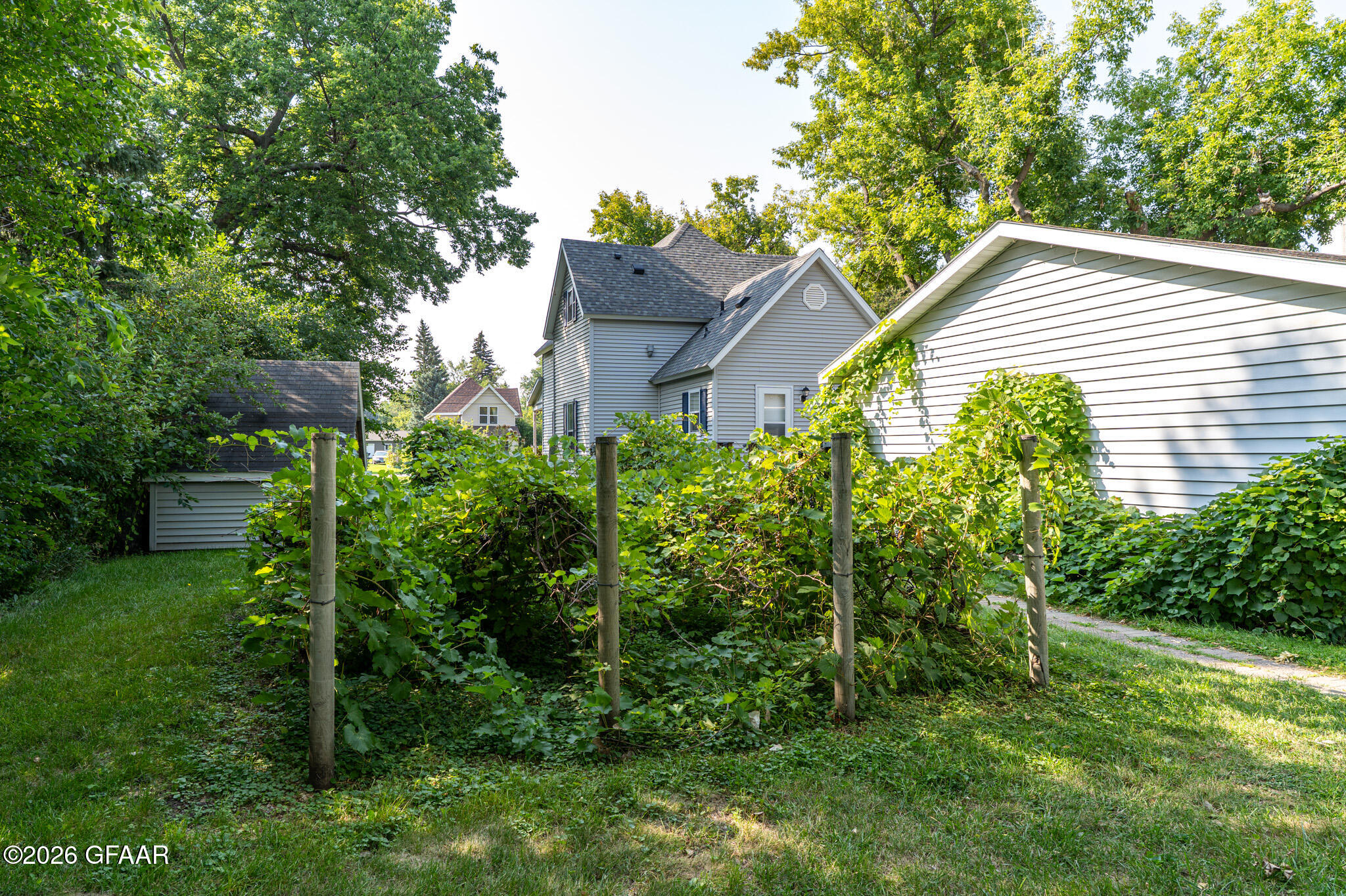 323 4TH Street