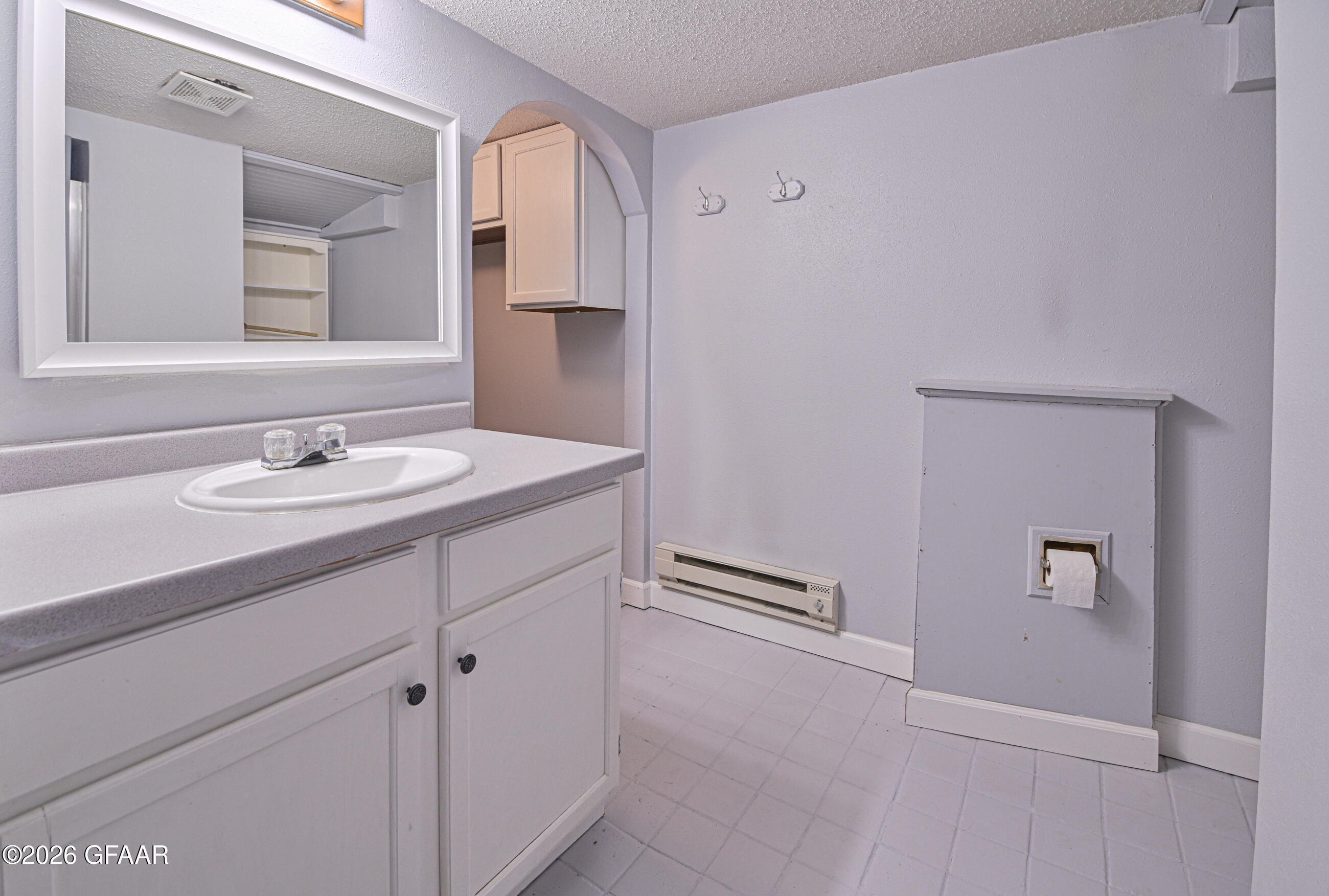 2019 5TH Avenue N
