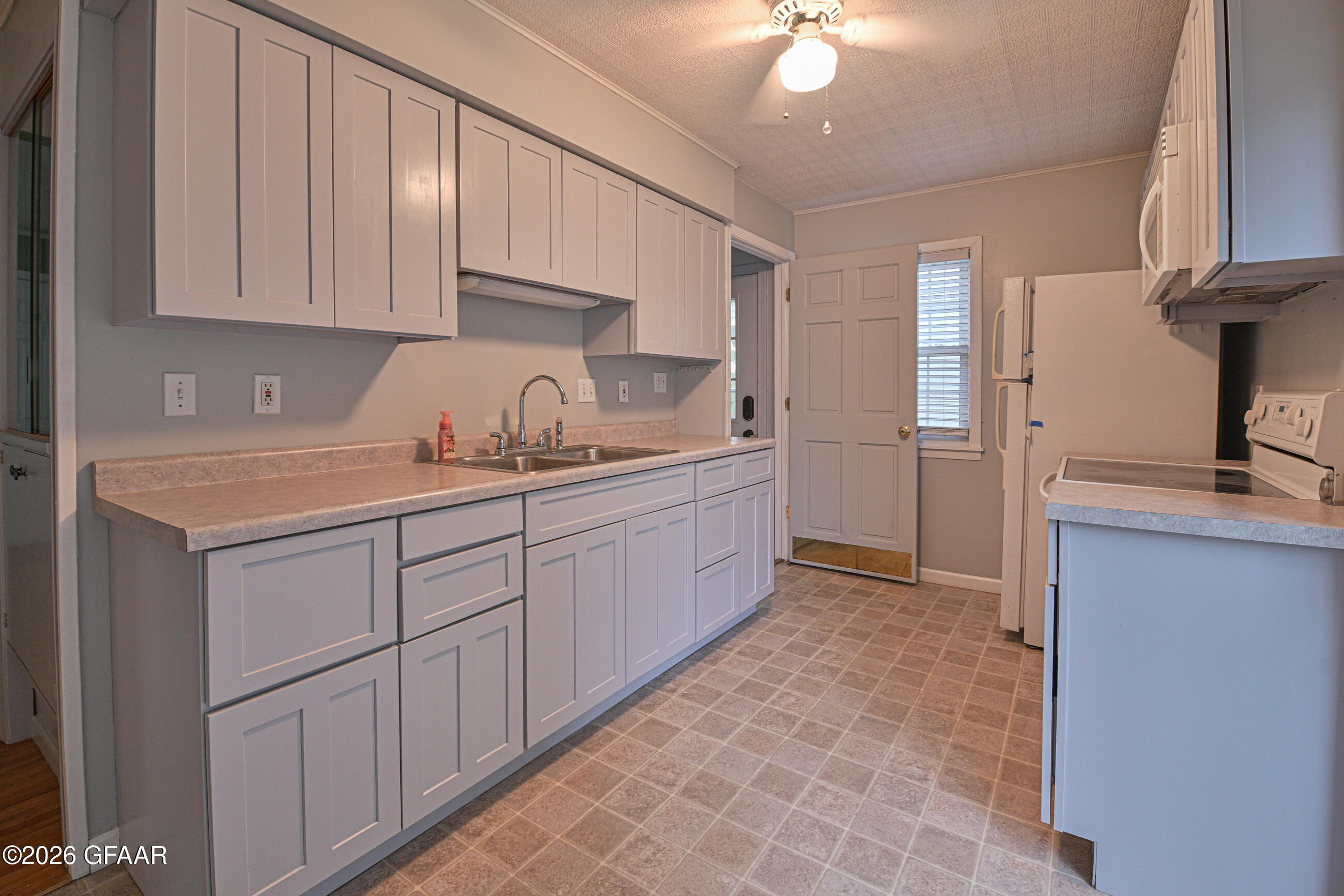 2019 5TH Avenue N