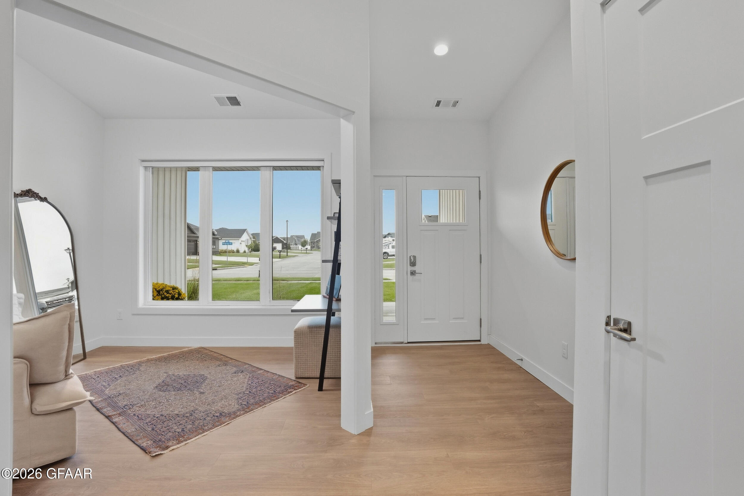 6133 MAGNOLIA Drive