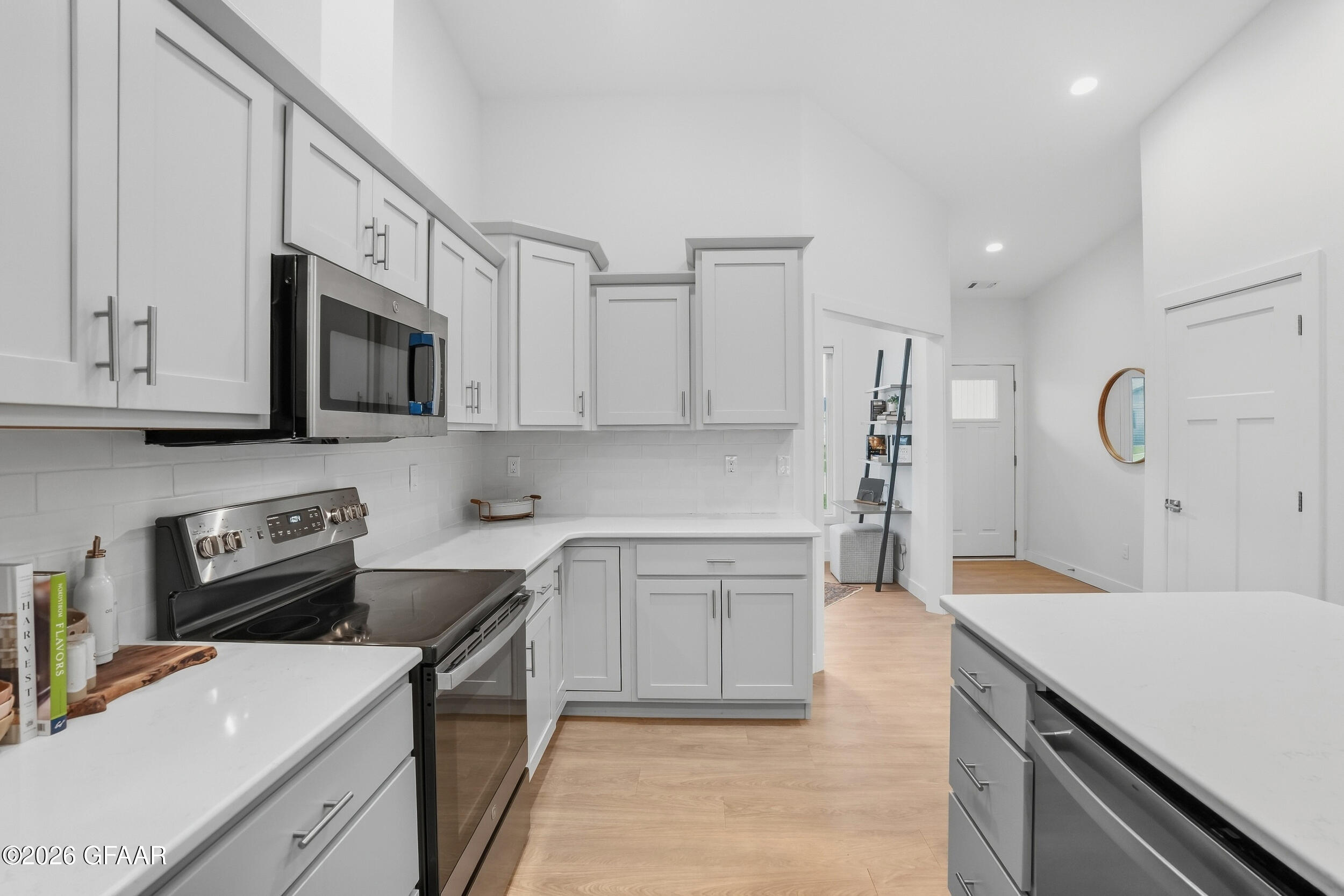 6133 MAGNOLIA Drive