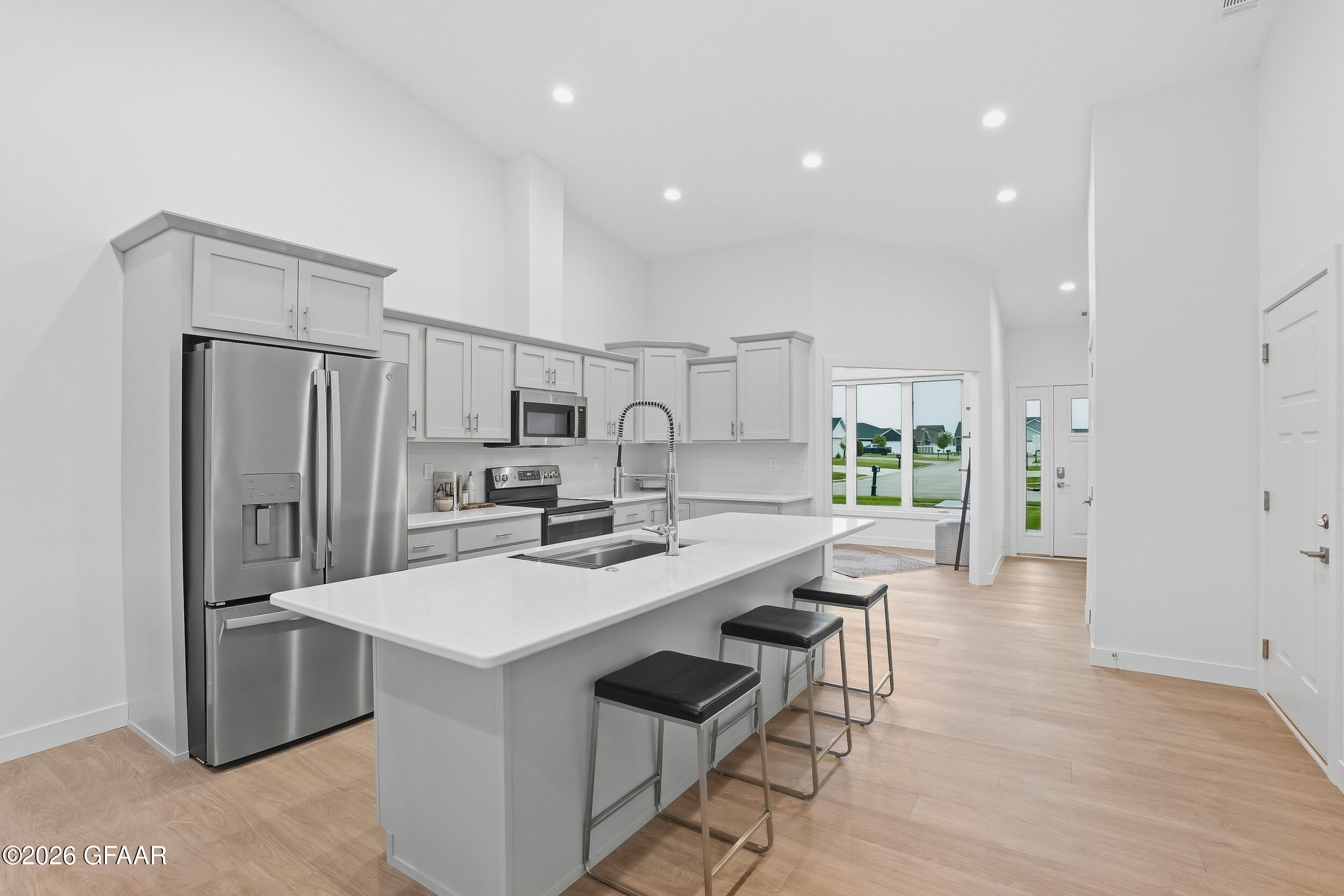 6133 MAGNOLIA Drive