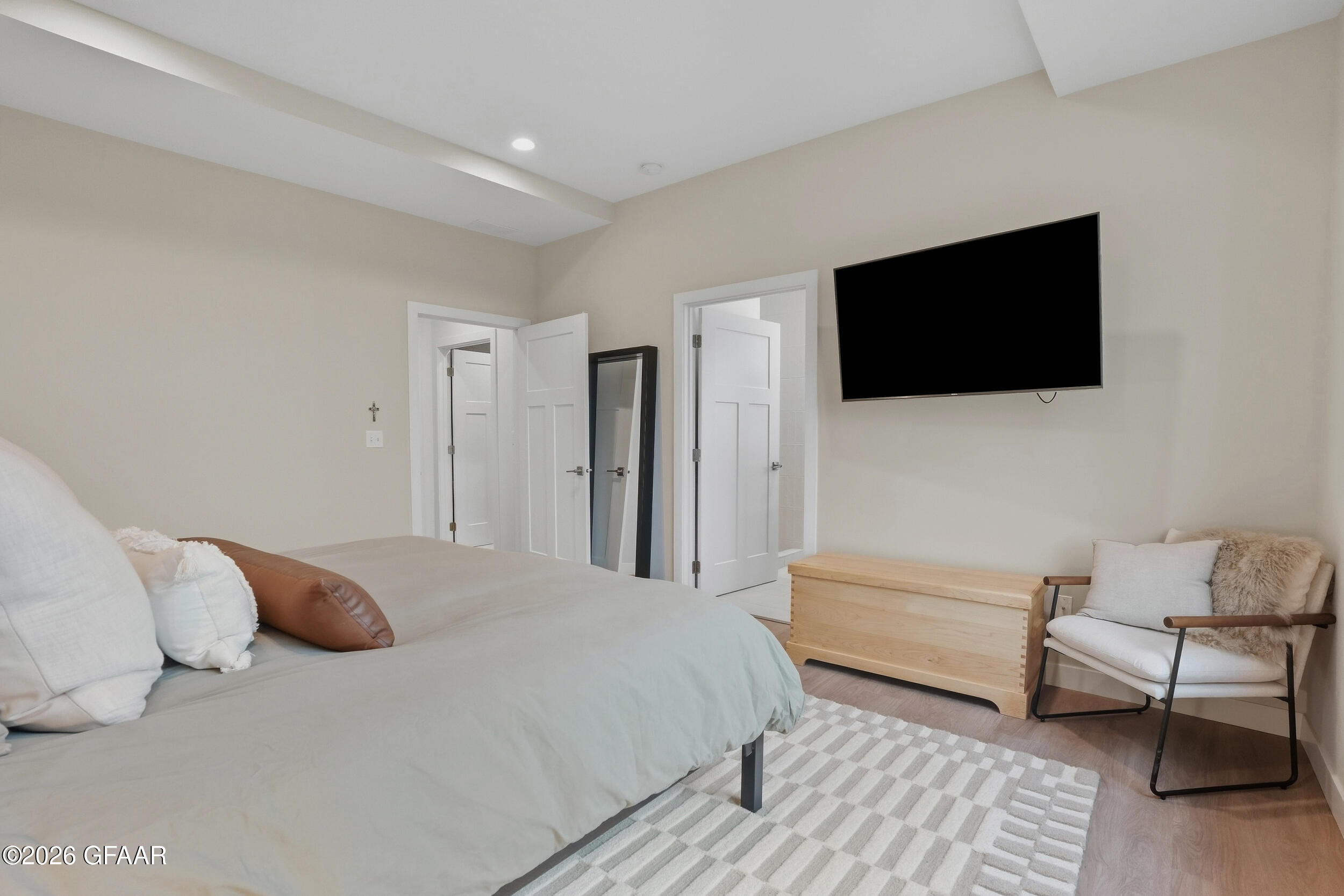6133 MAGNOLIA Drive