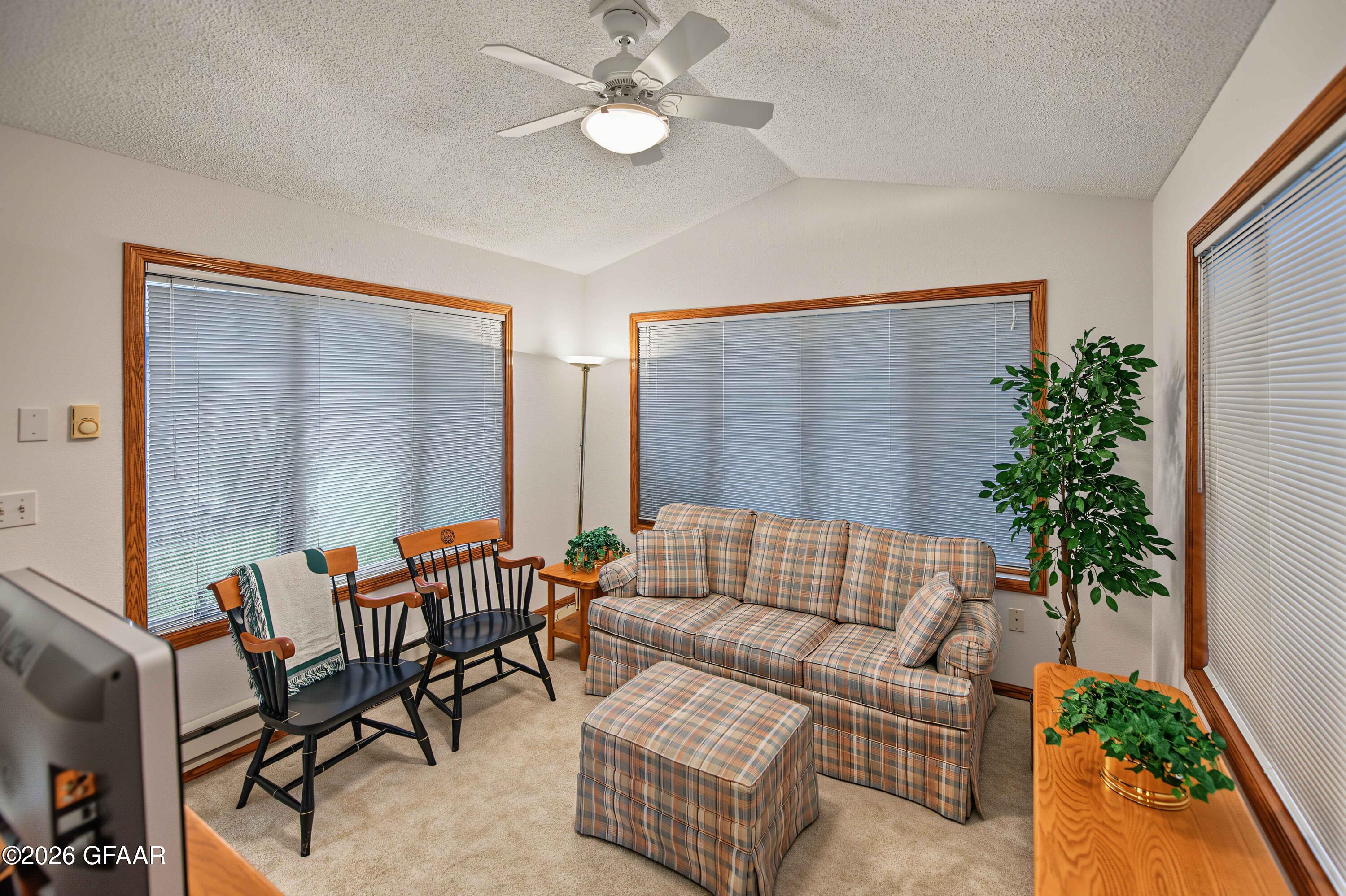 891 RAINDALE Court