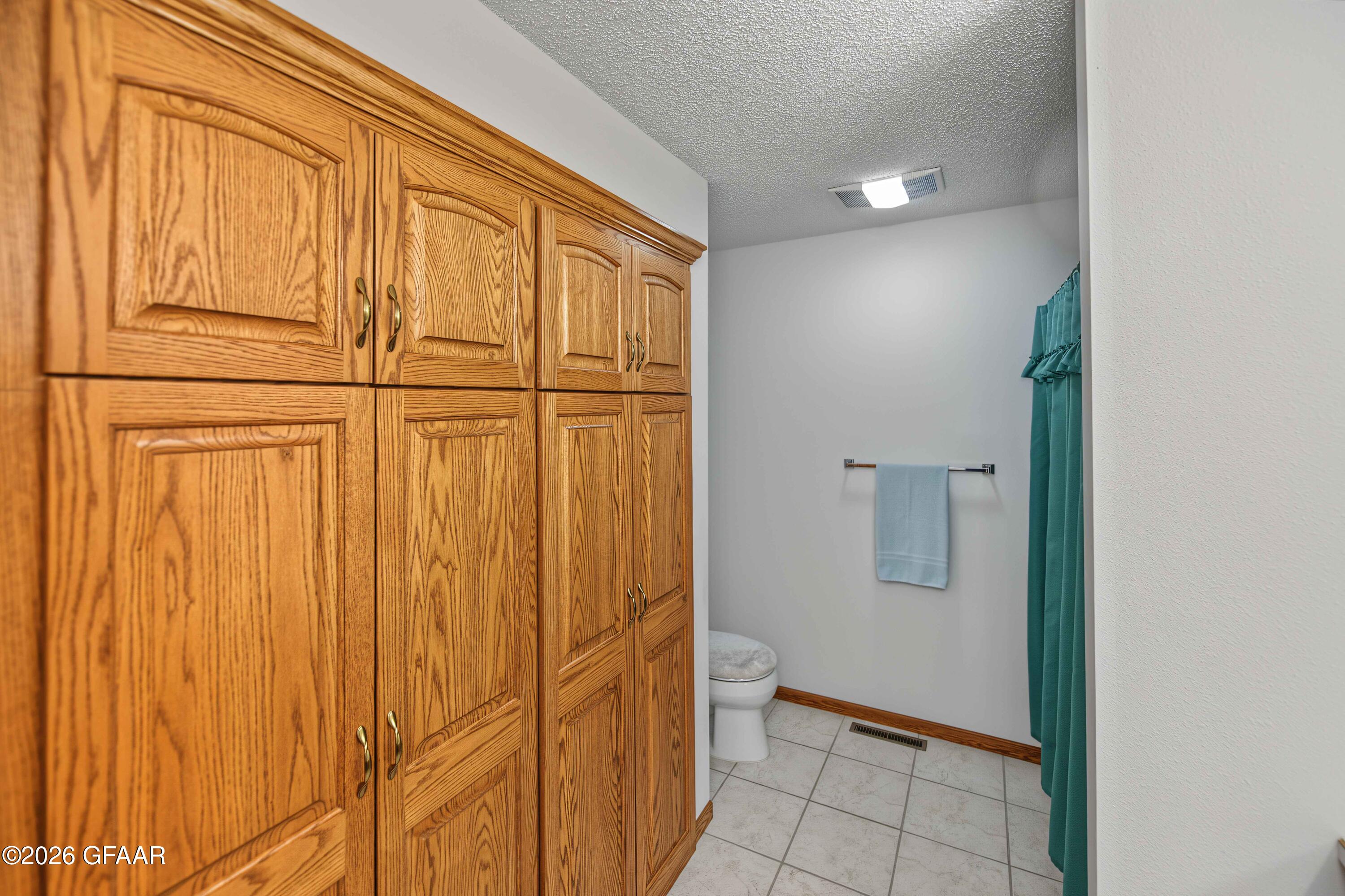 891 RAINDALE Court