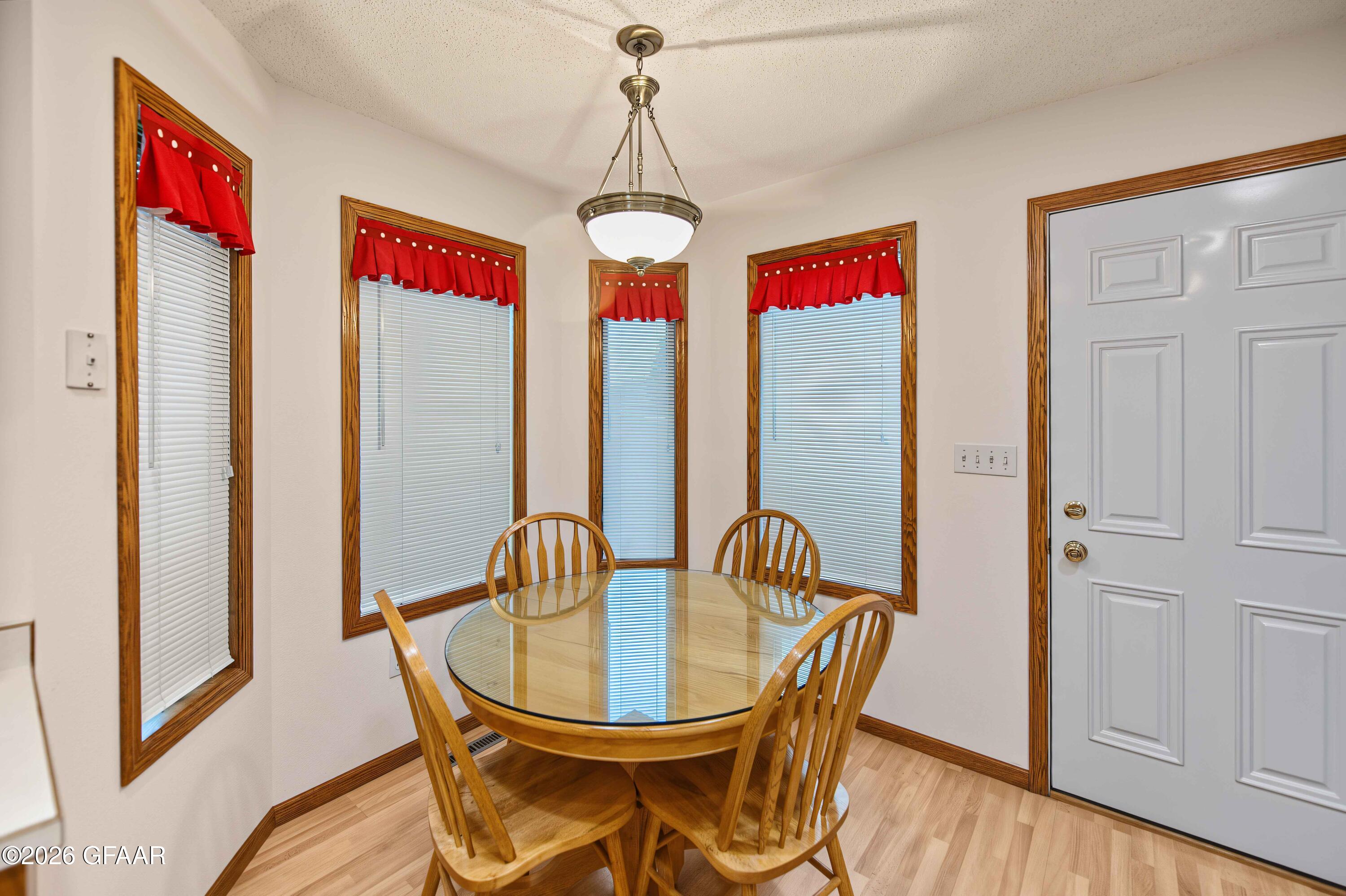 891 RAINDALE Court