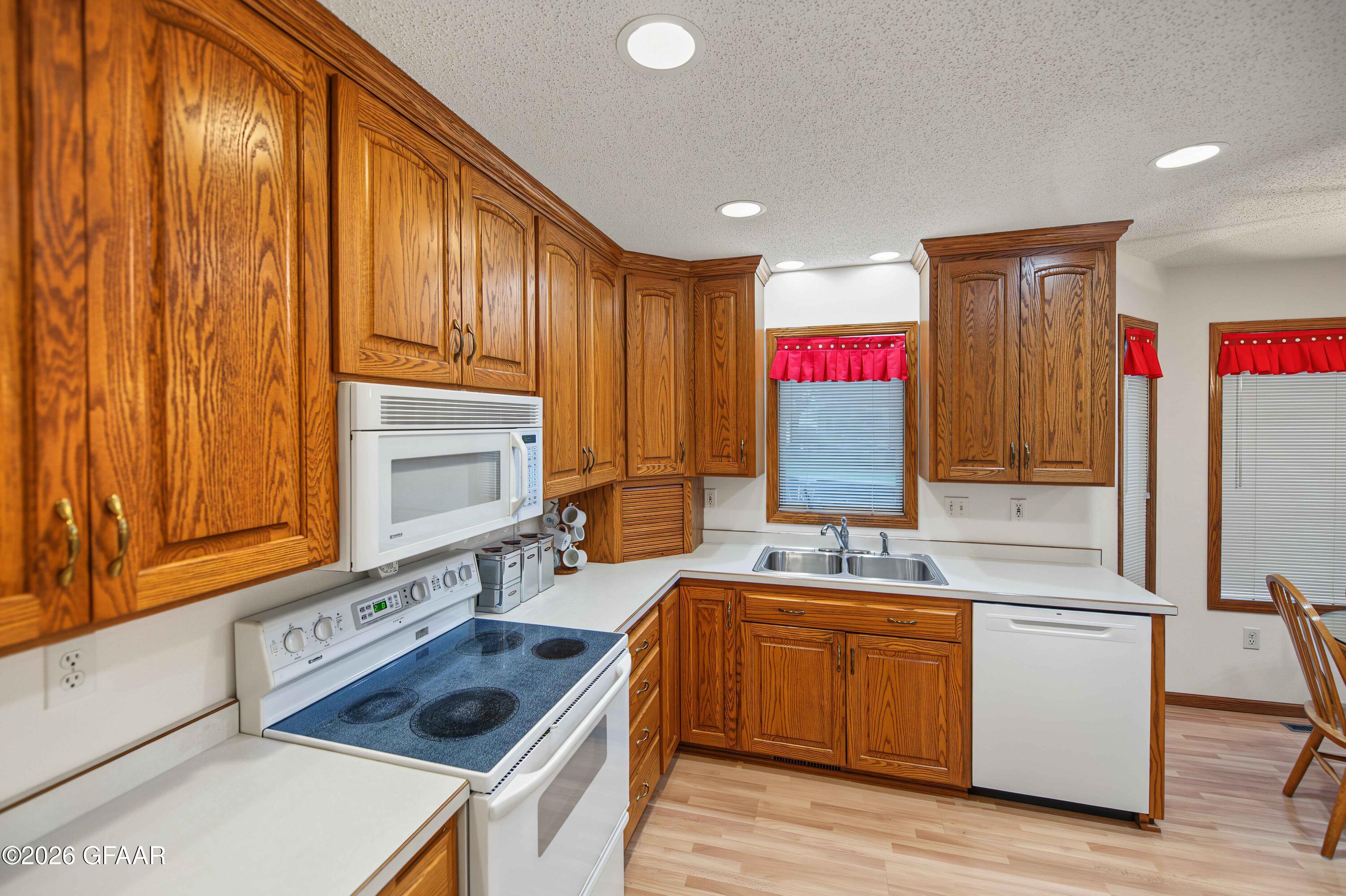 891 RAINDALE Court