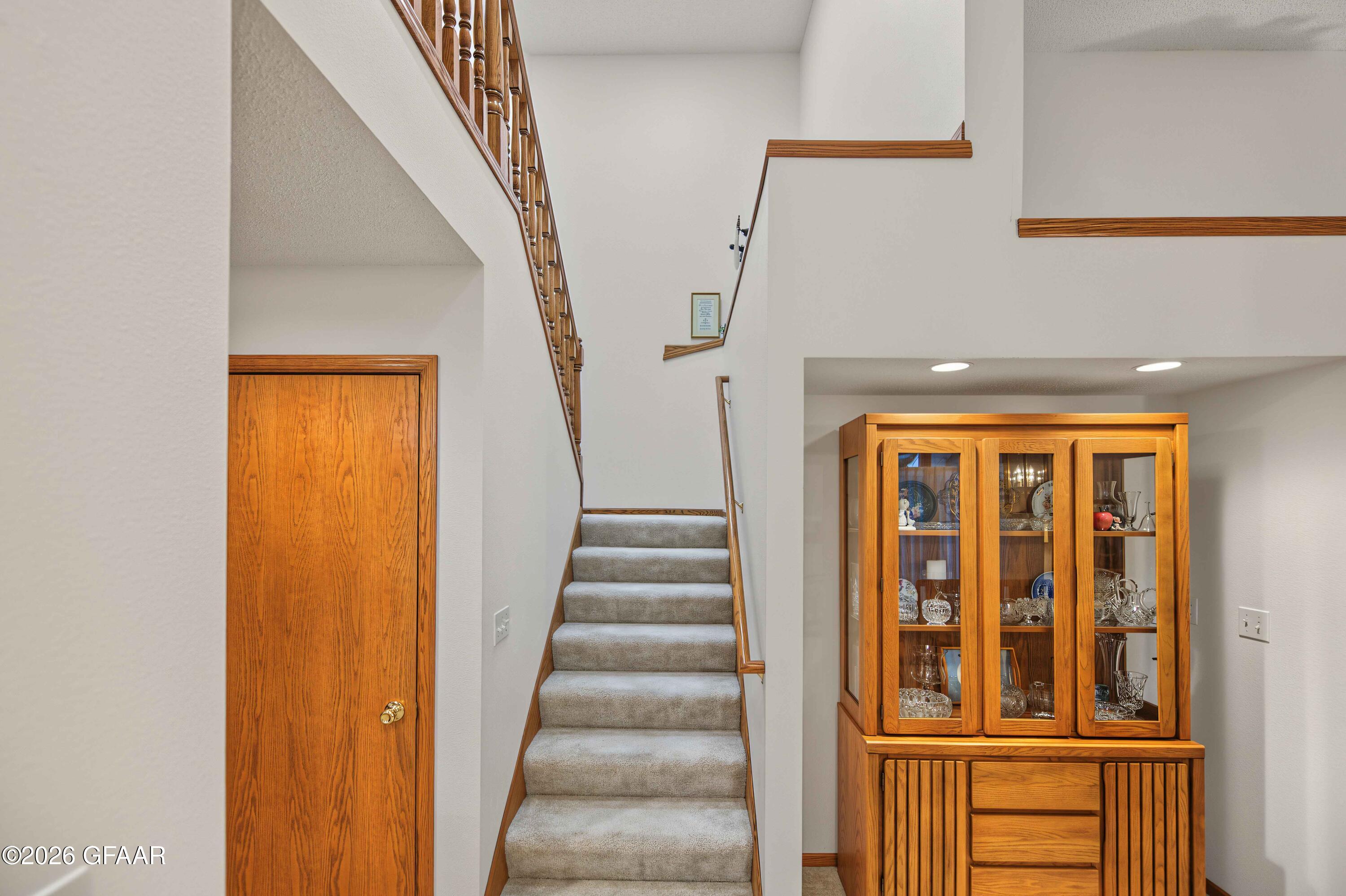 891 RAINDALE Court