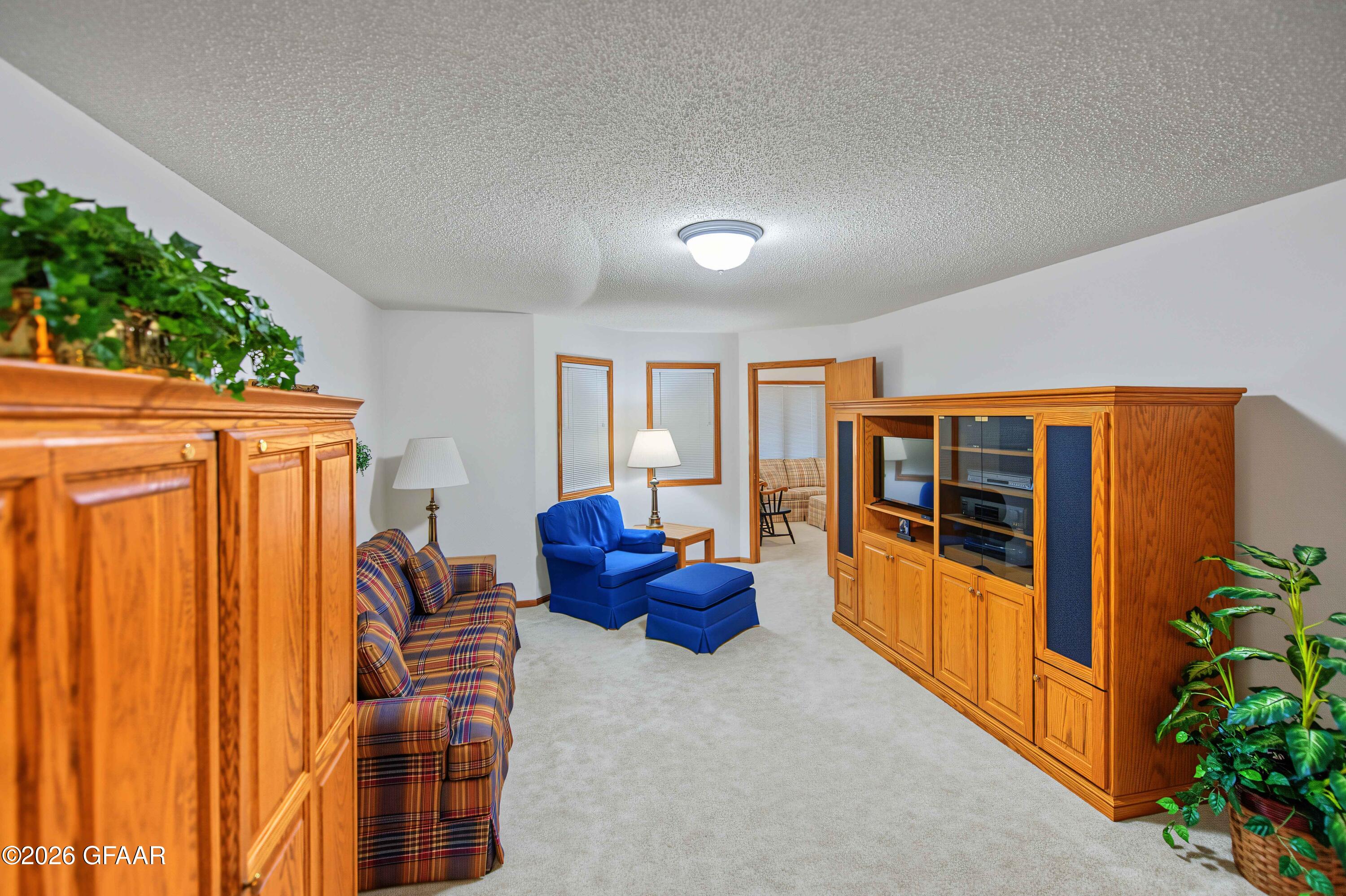 891 RAINDALE Court