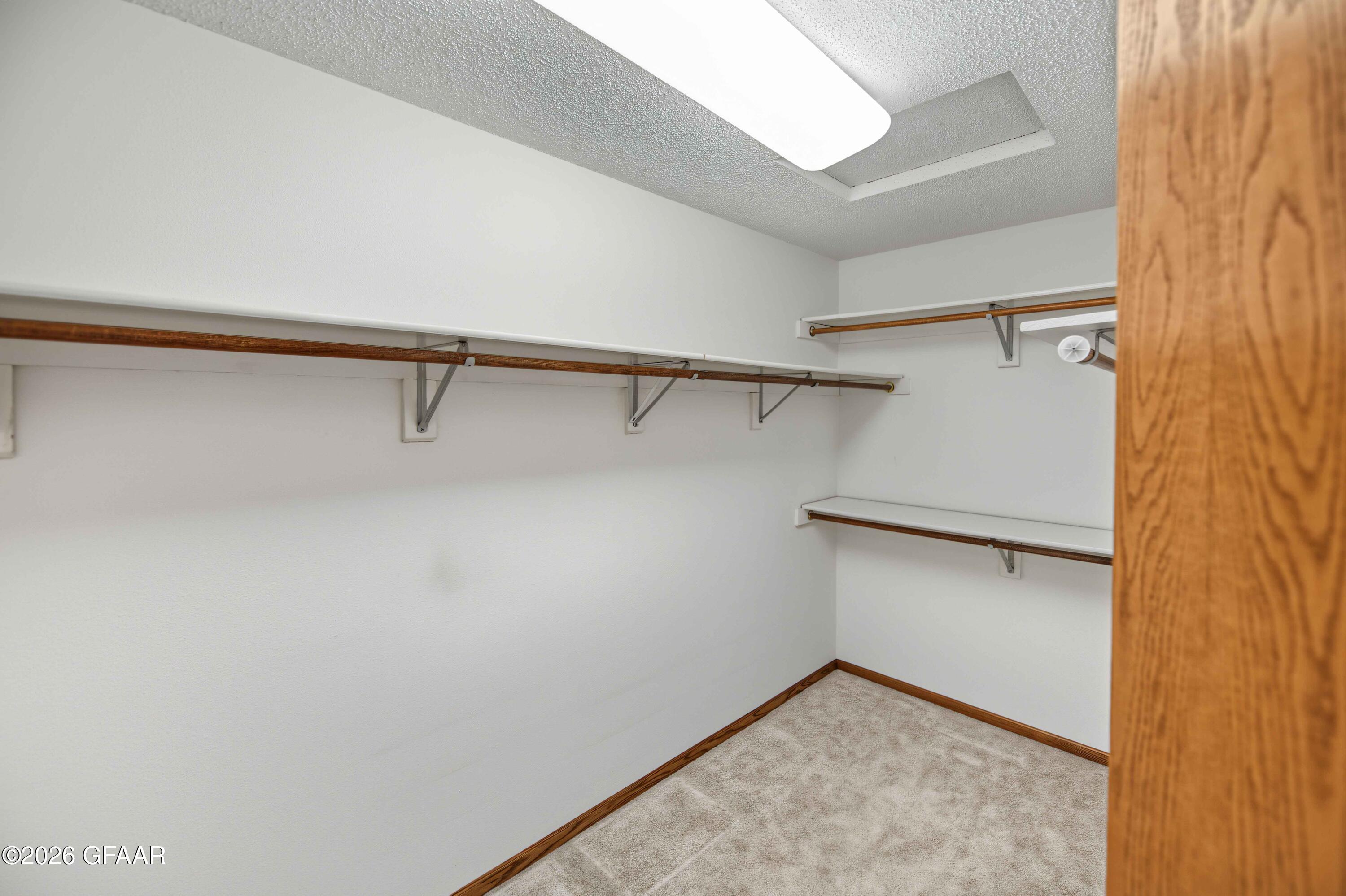 891 RAINDALE Court