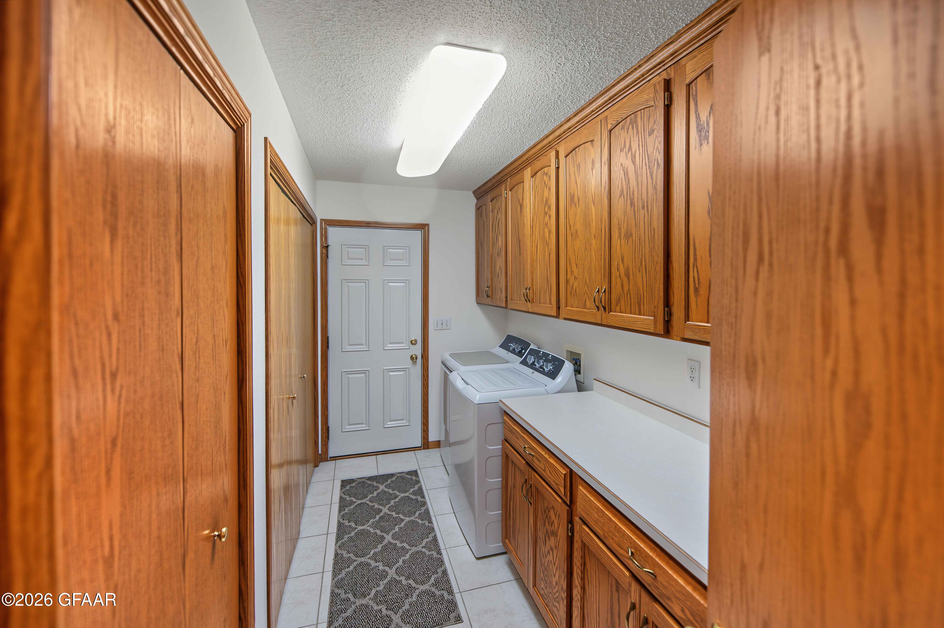 891 RAINDALE Court