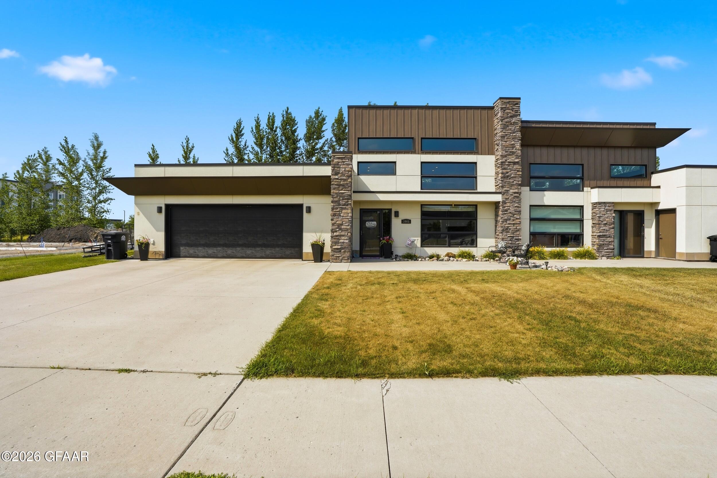 3968 IVY Drive