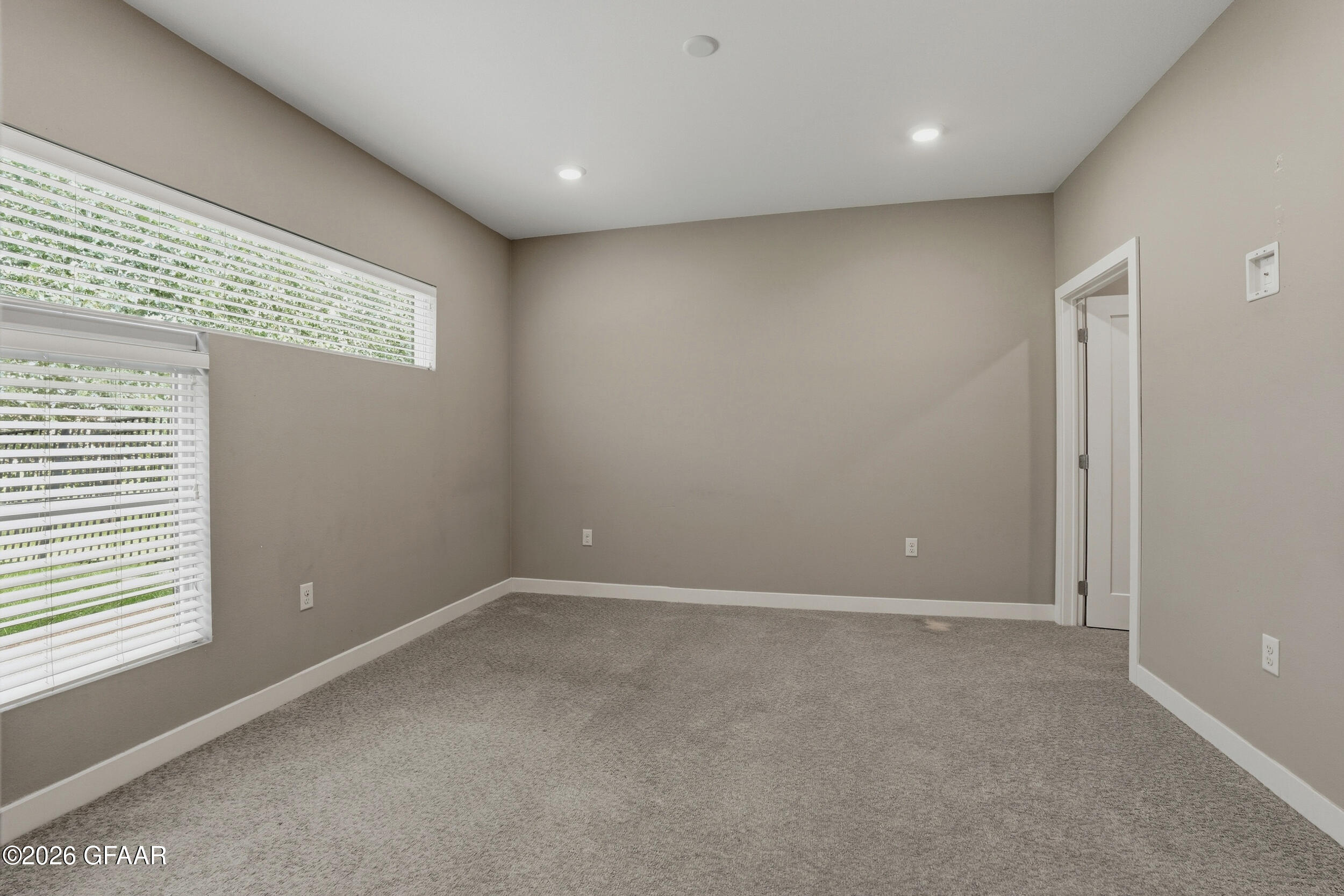 3968 IVY Drive