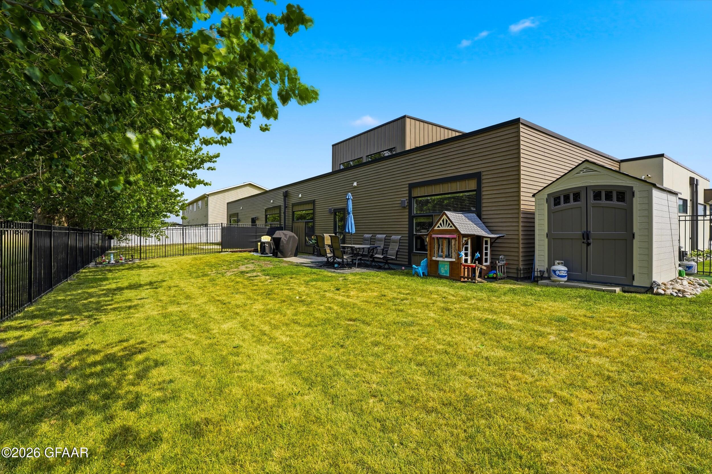 3968 IVY Drive