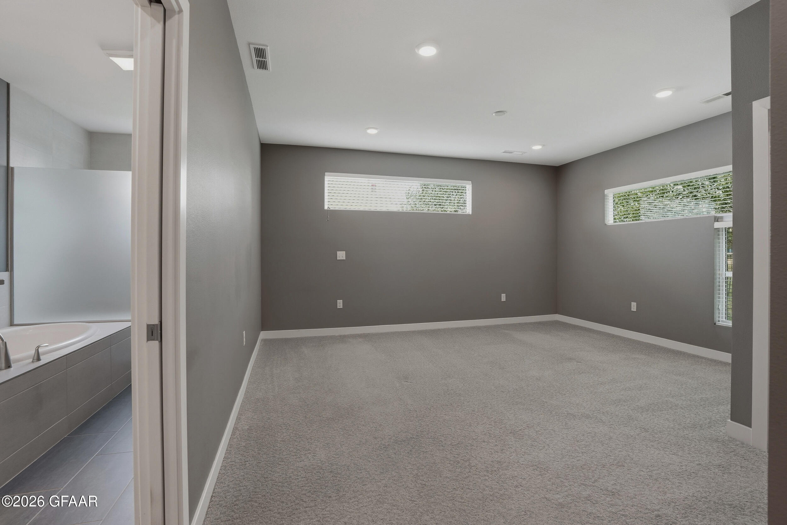 3968 IVY Drive