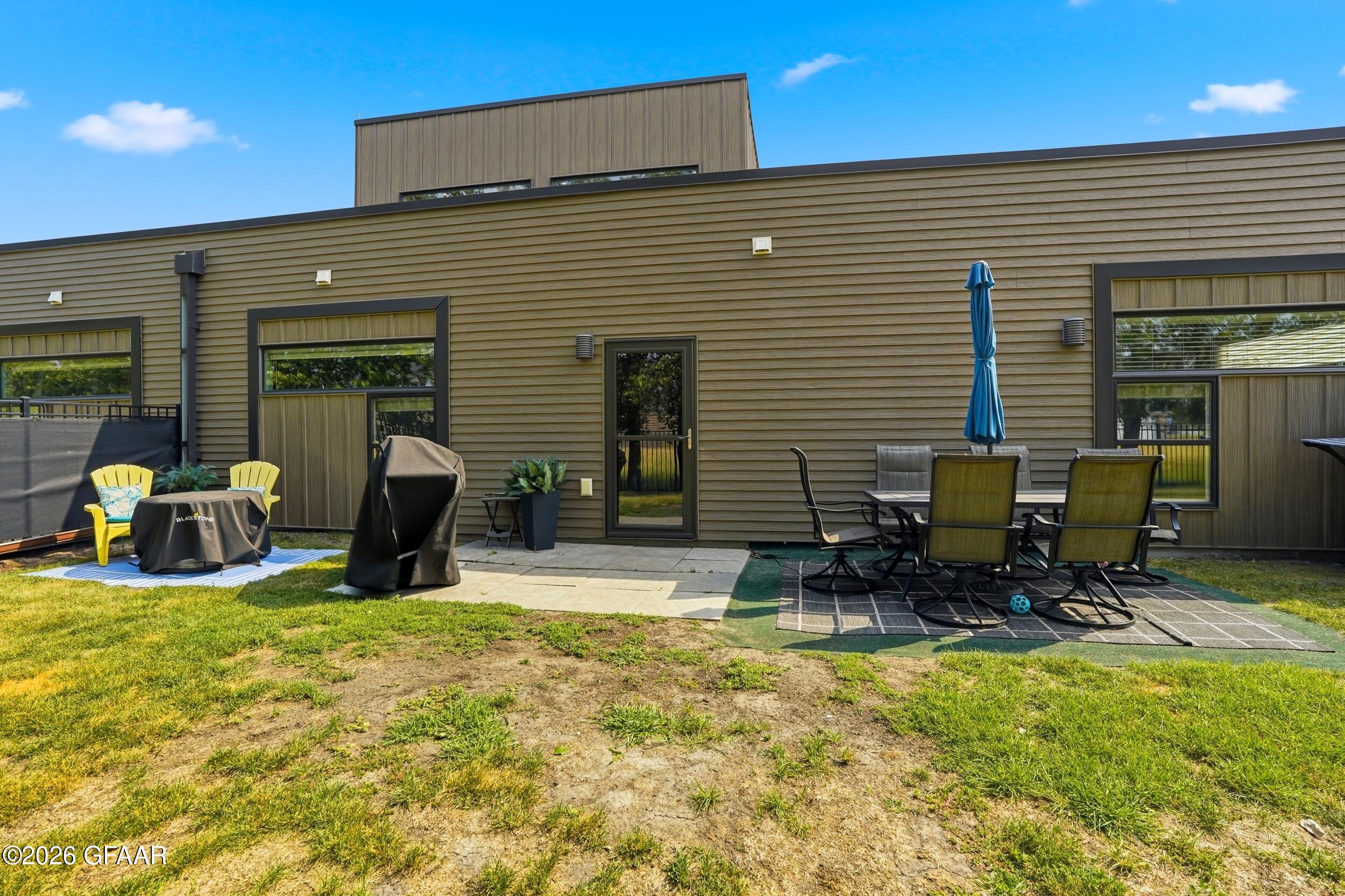 3968 IVY Drive