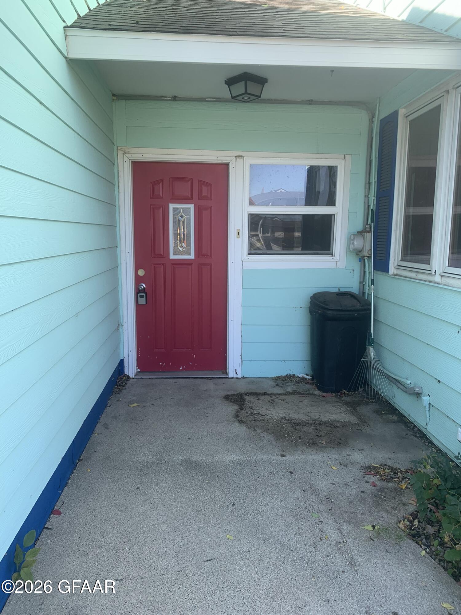 612 DELANO Avenue
