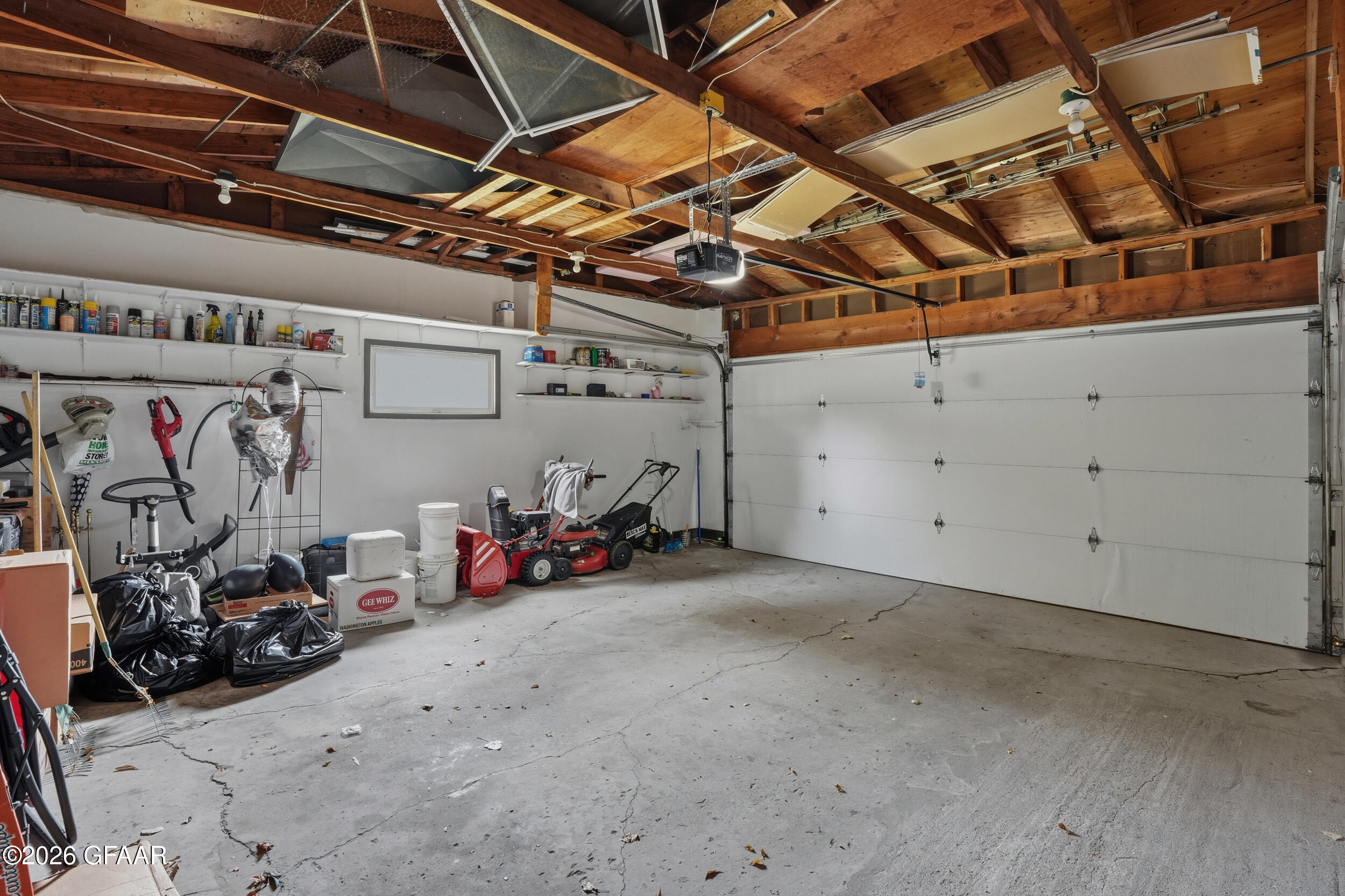 2914 SHADOW Road