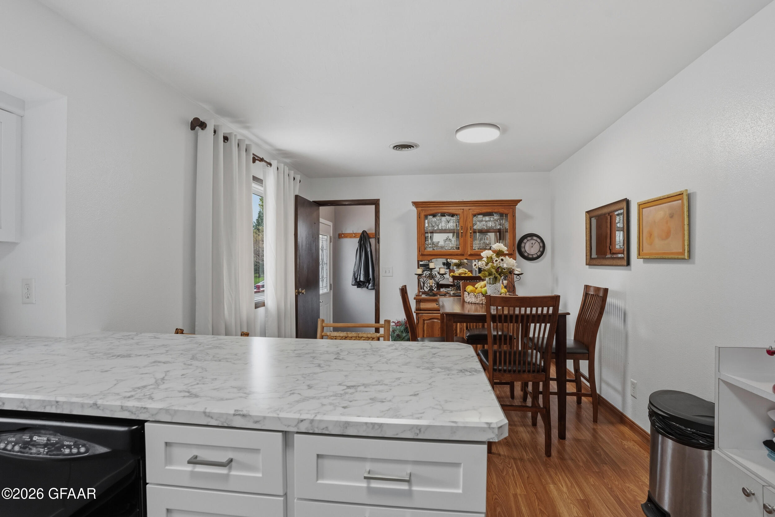 2914 SHADOW Road