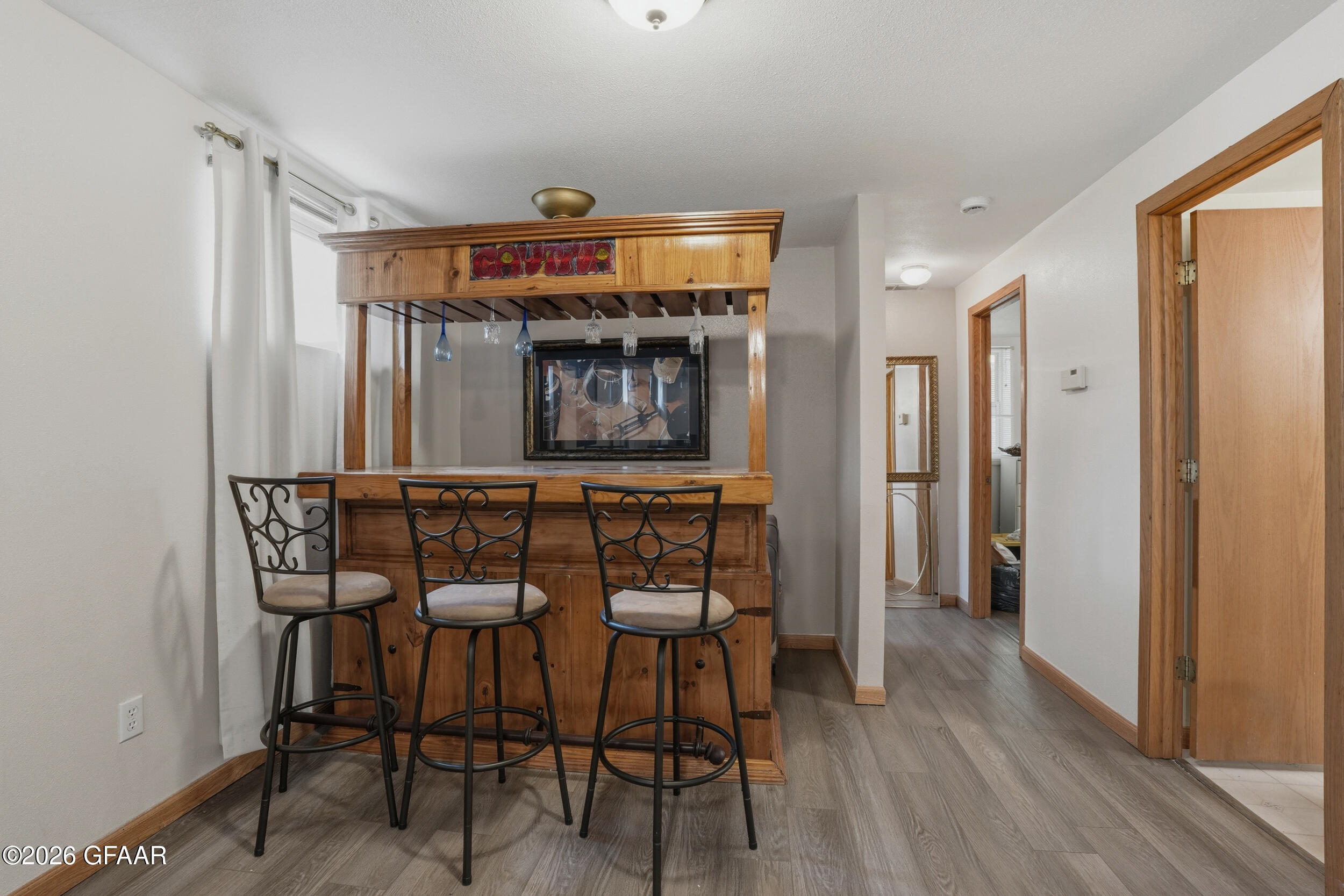 2914 SHADOW Road