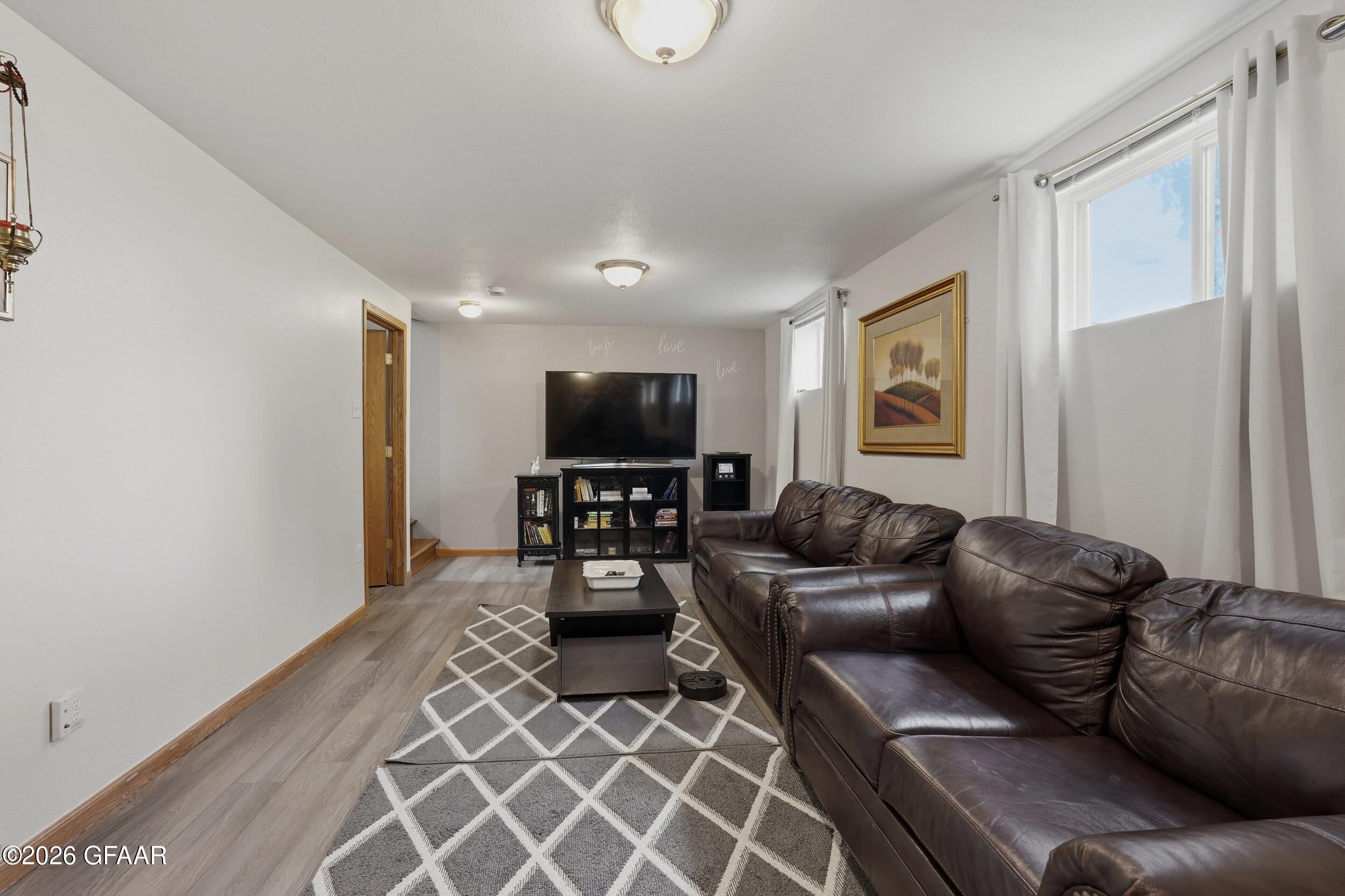2914 SHADOW Road