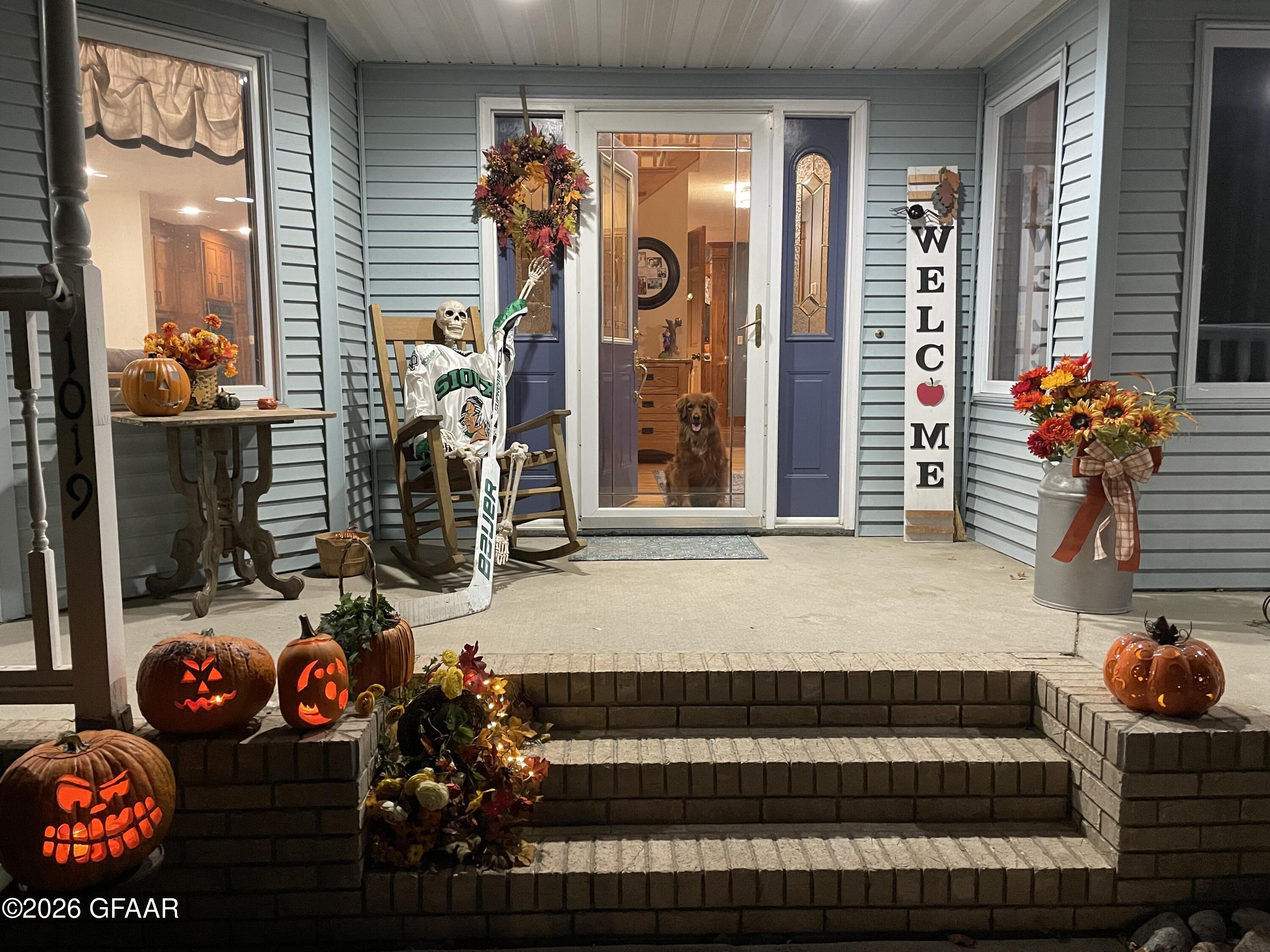 1019 6TH Avenue SE