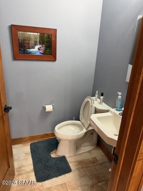 2307 WASHINGTON Street S