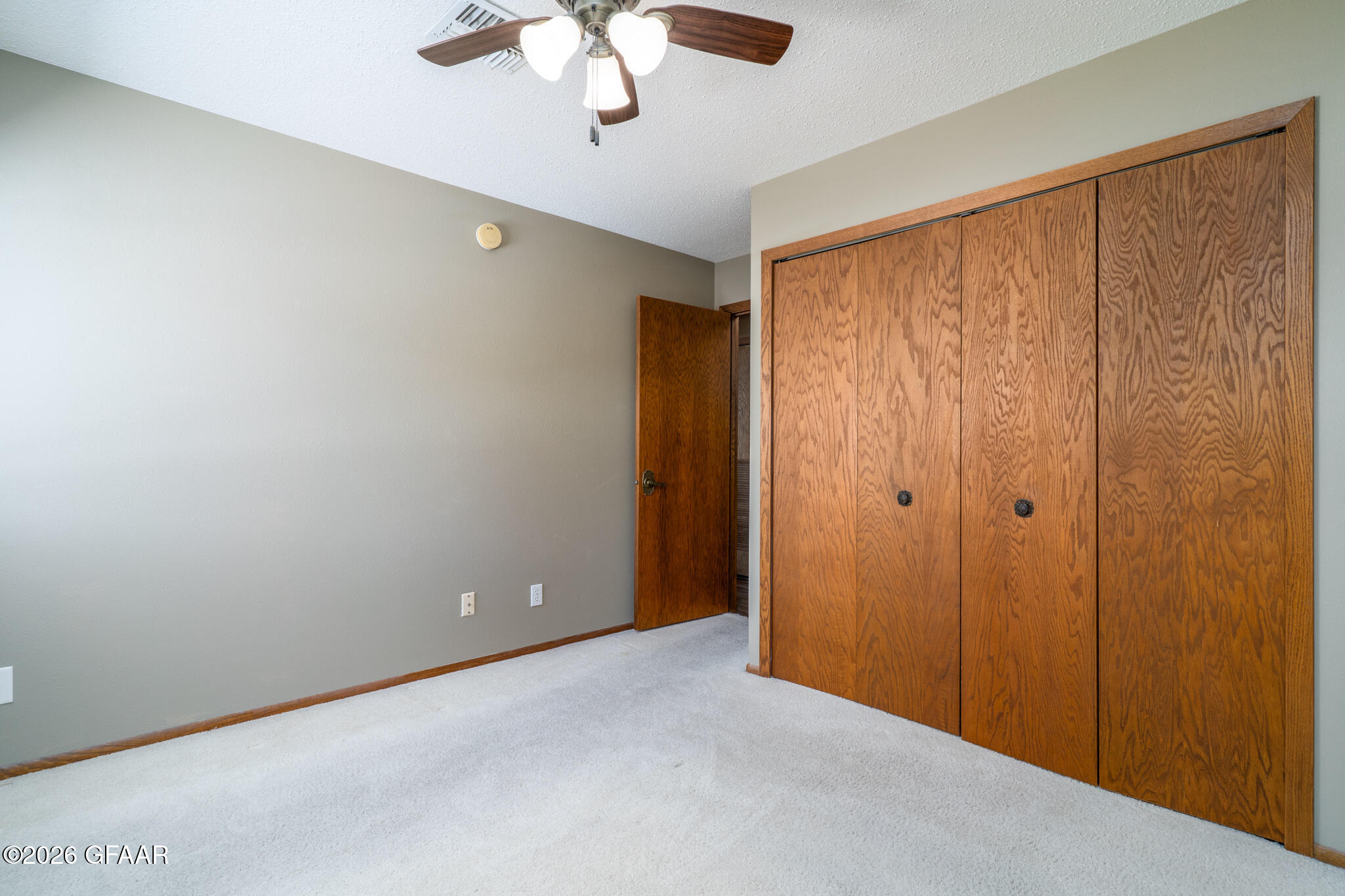 2501 26TH Avenue S, 26