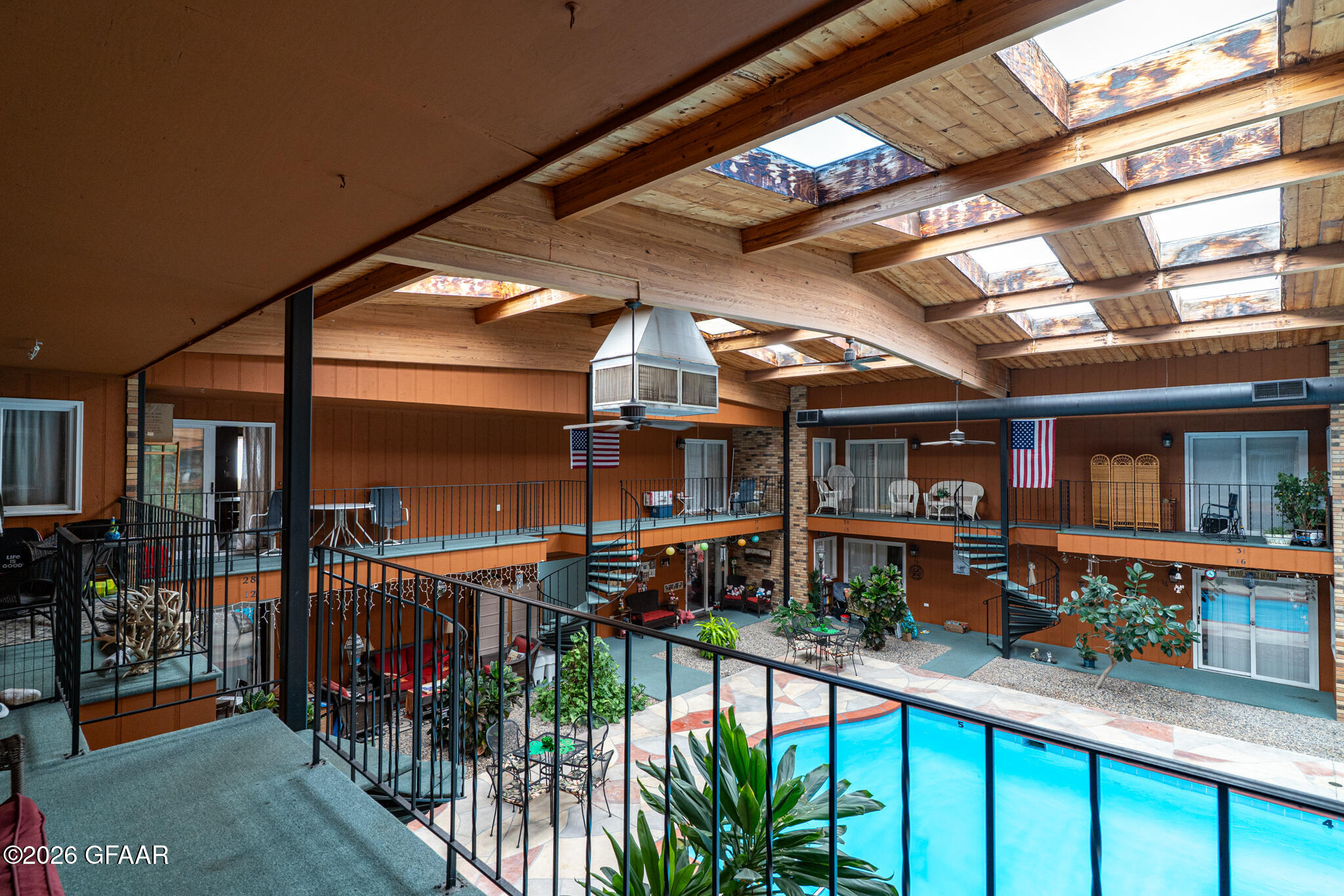 2501 26TH Avenue S, 26