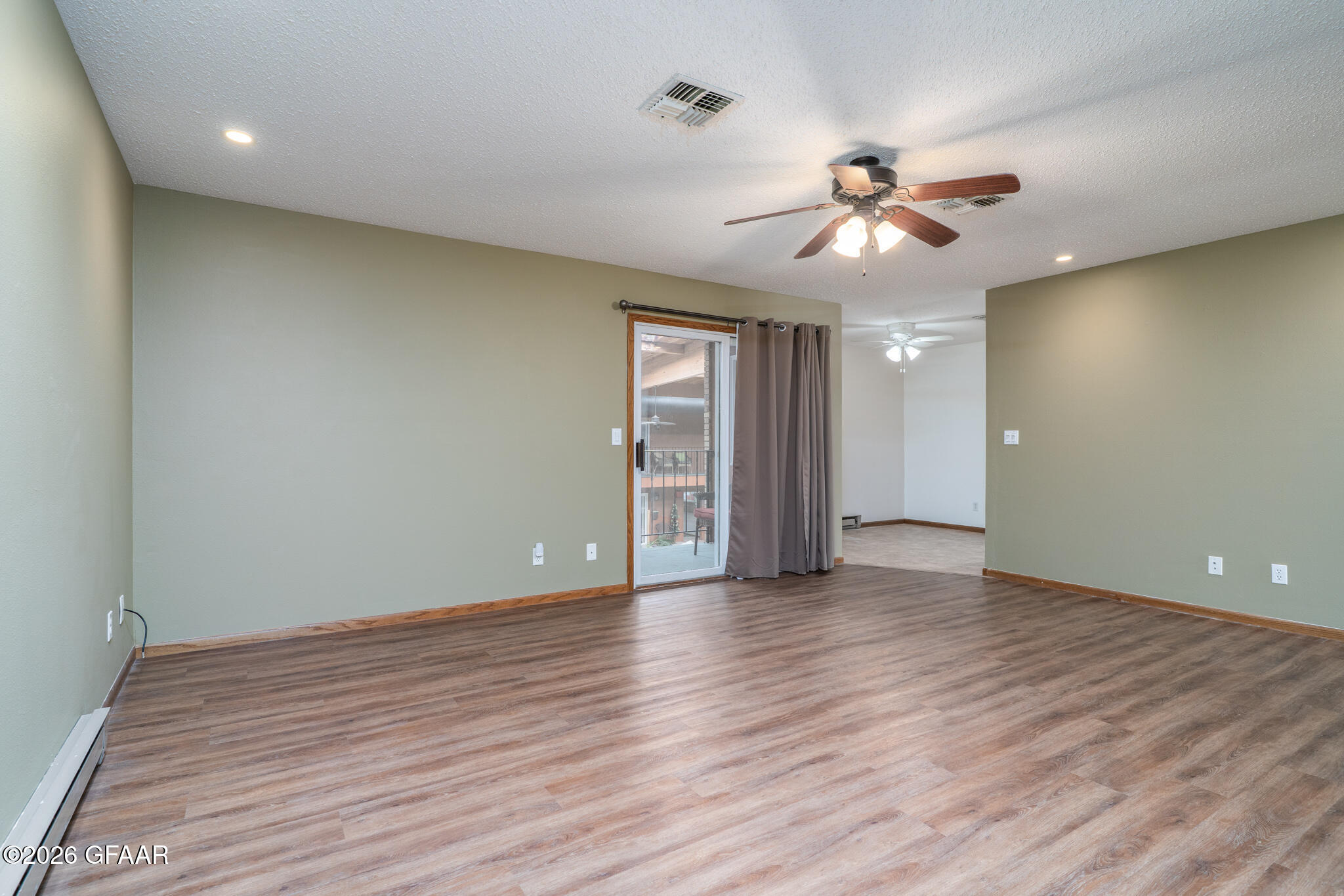 2501 26TH Avenue S, 26