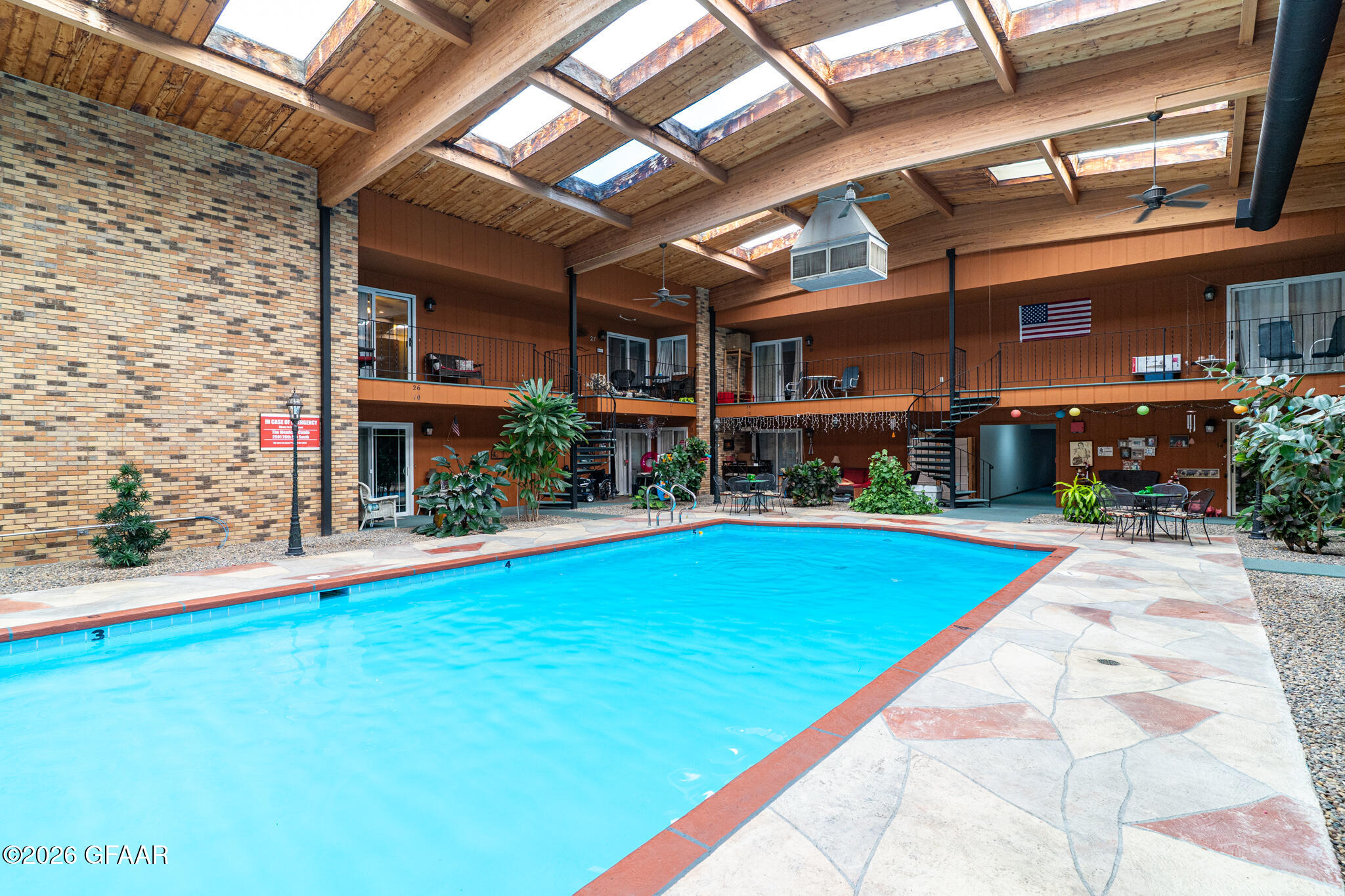 2501 26TH Avenue S, 26