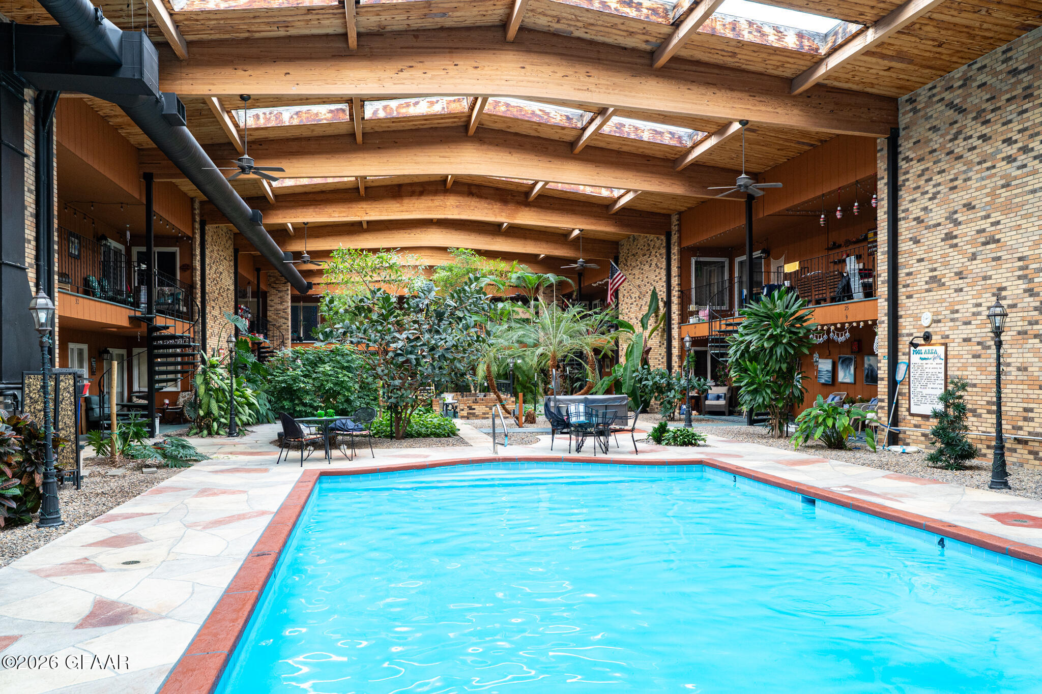 2501 26TH Avenue S, 26