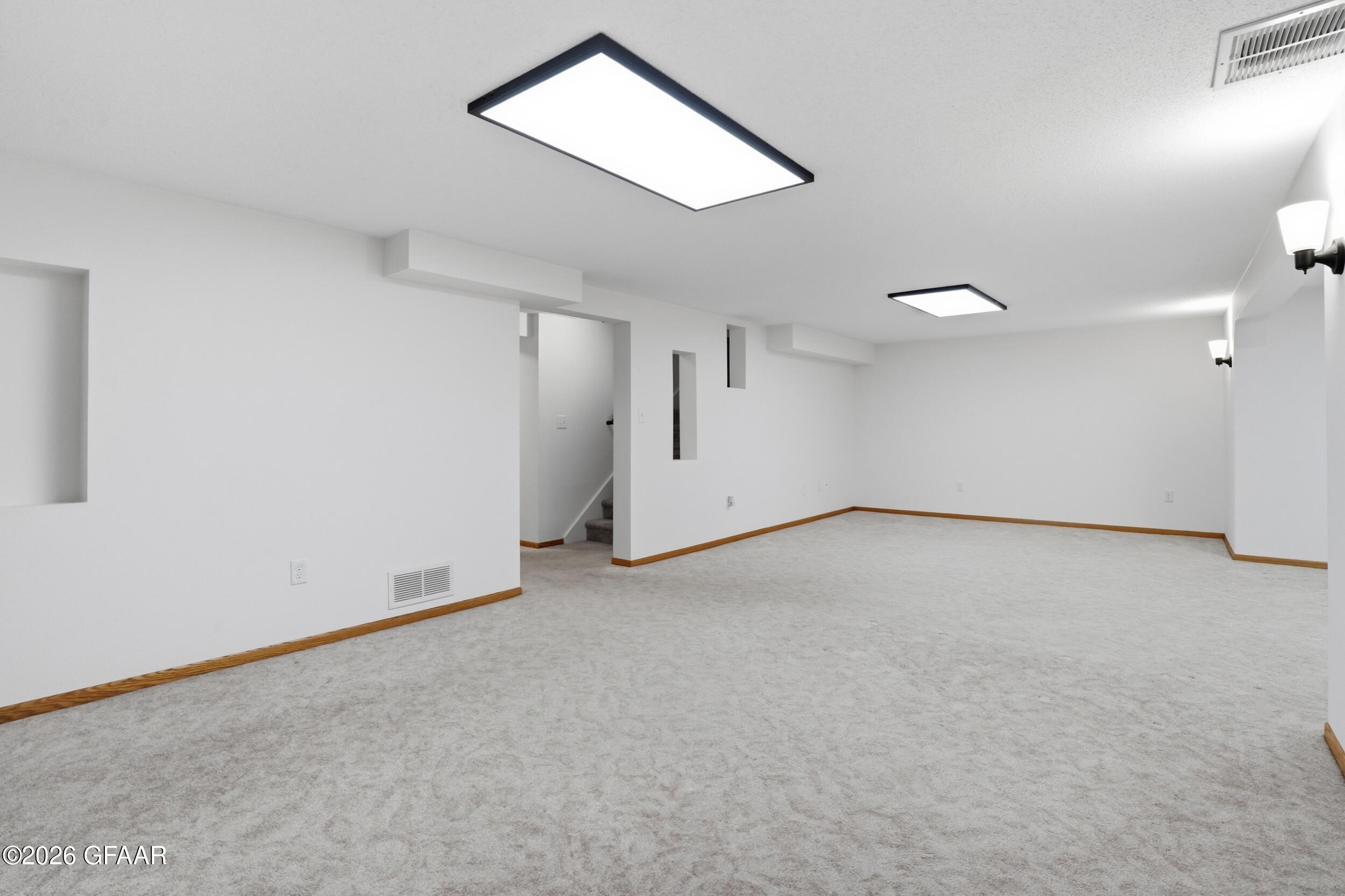 4711 CHESTNUT Street