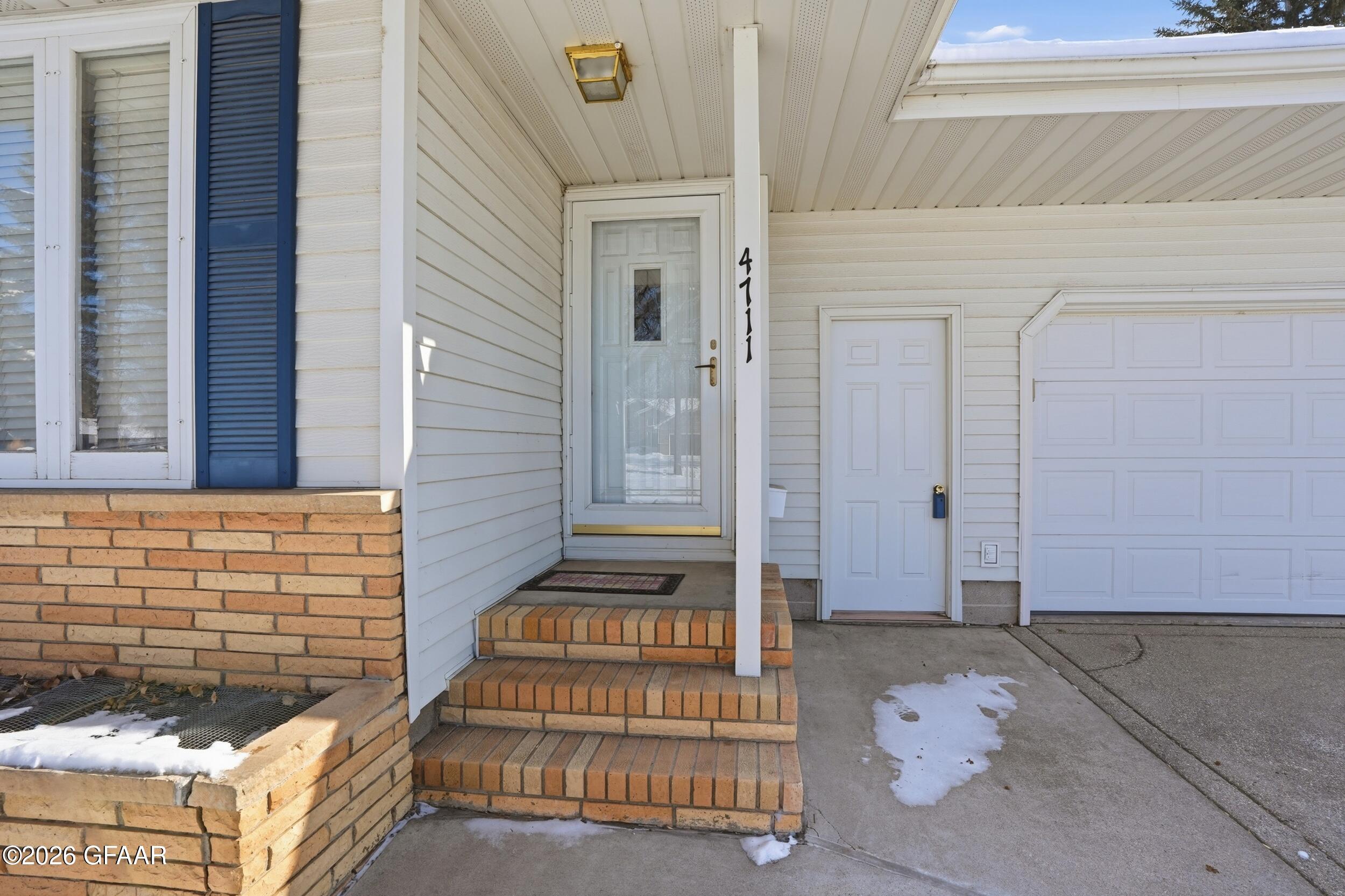 4711 CHESTNUT Street