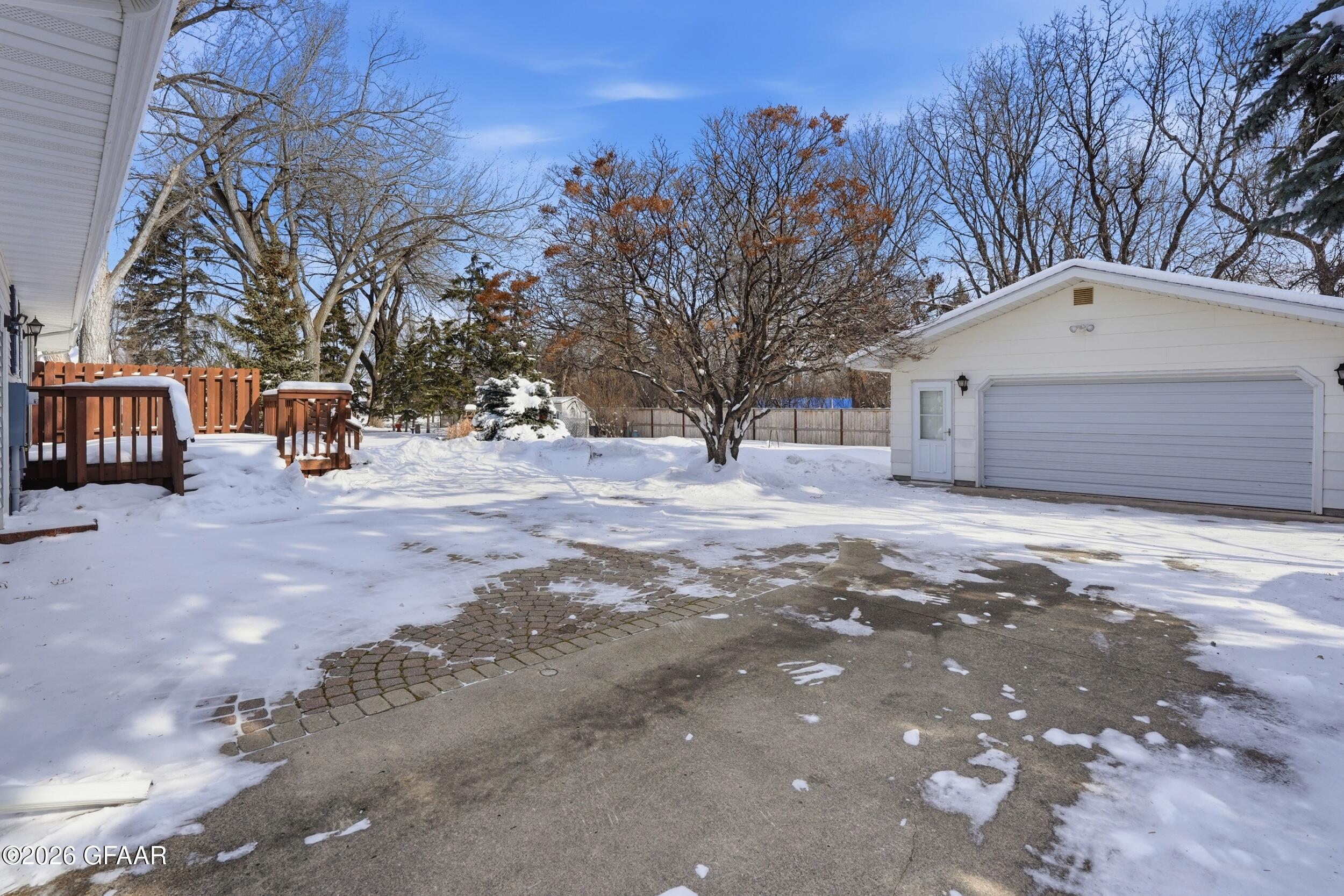 4711 CHESTNUT Street