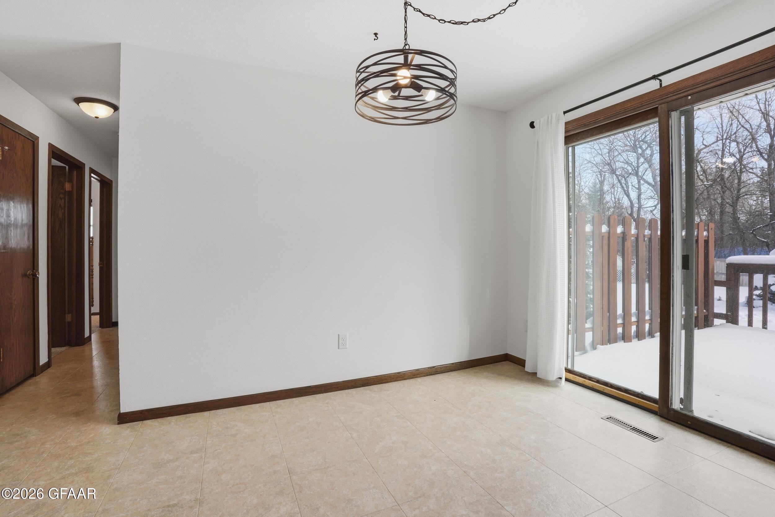 4711 CHESTNUT Street