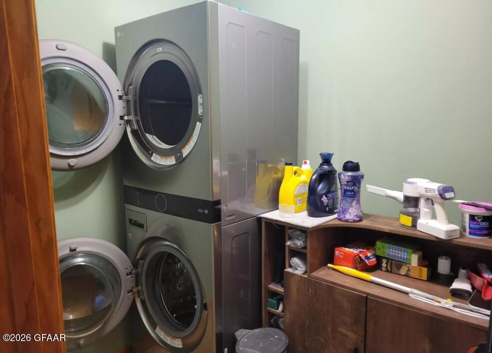 405 RIVERSIDE Avenue