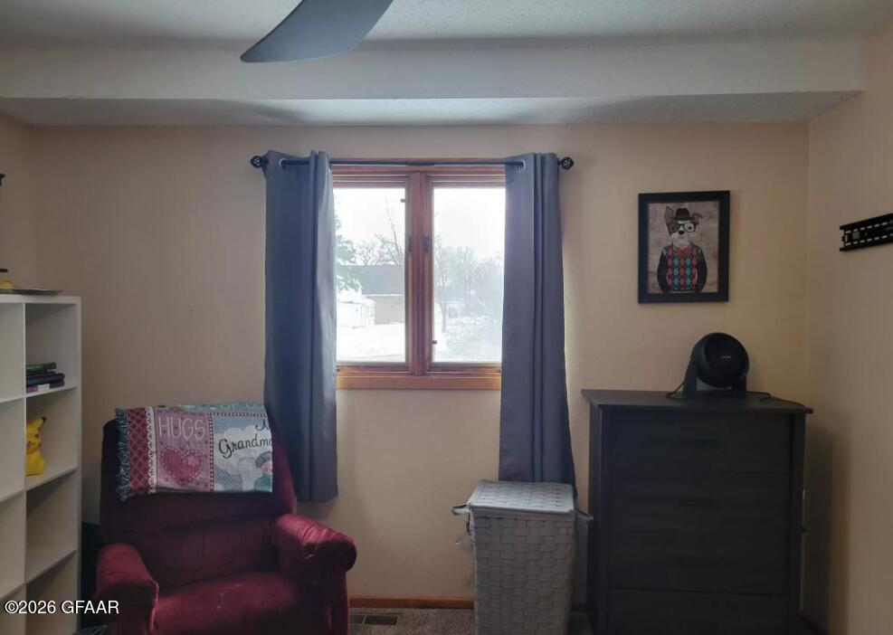 405 RIVERSIDE Avenue