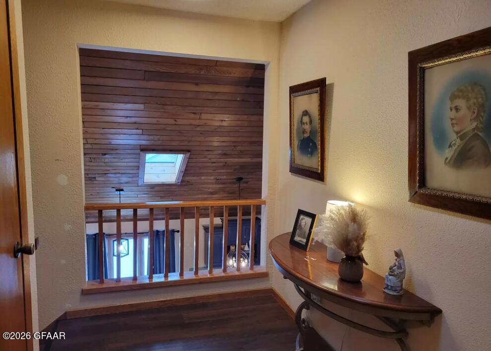 405 RIVERSIDE Avenue